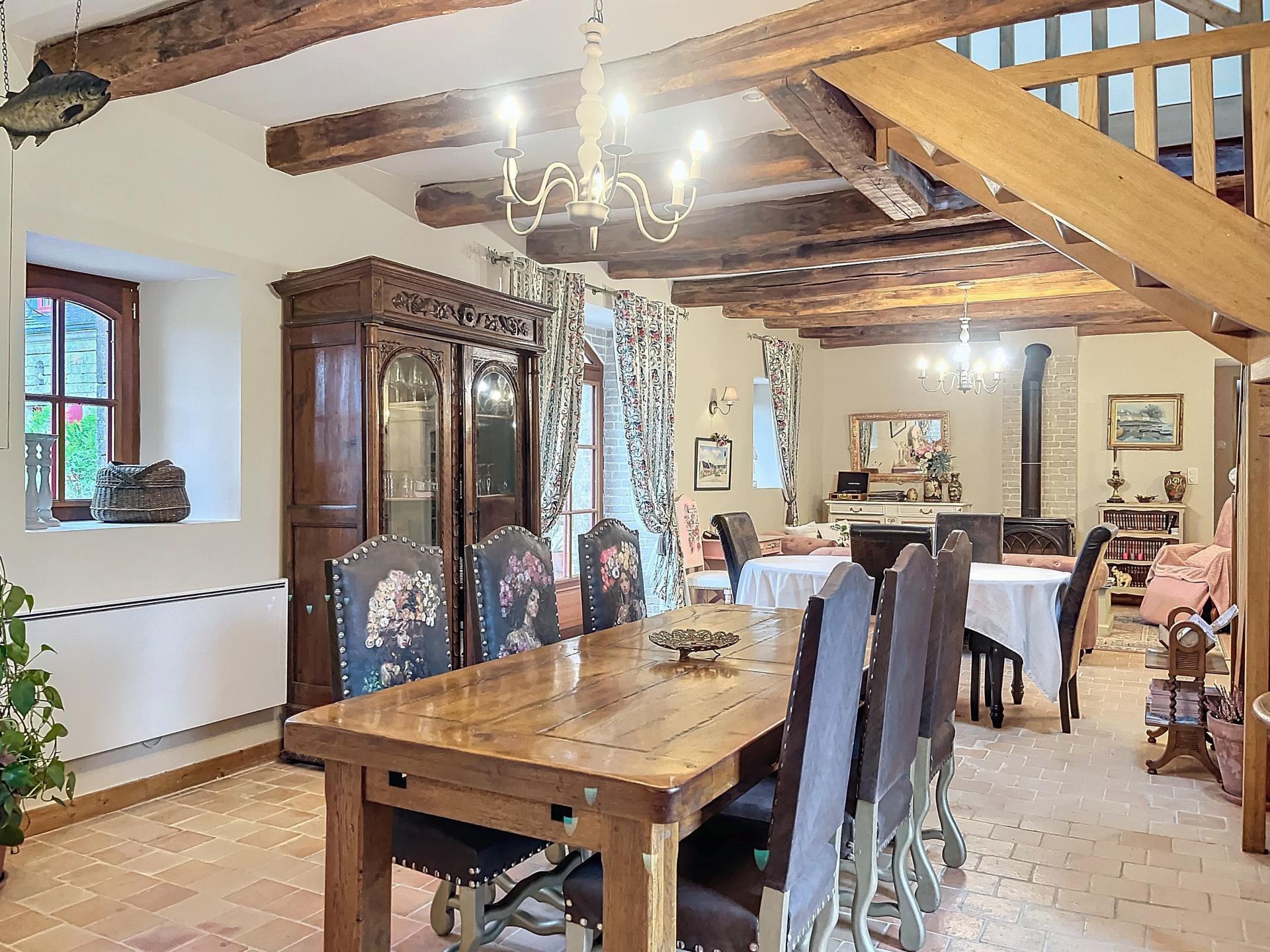 Photo 13 of the listing.