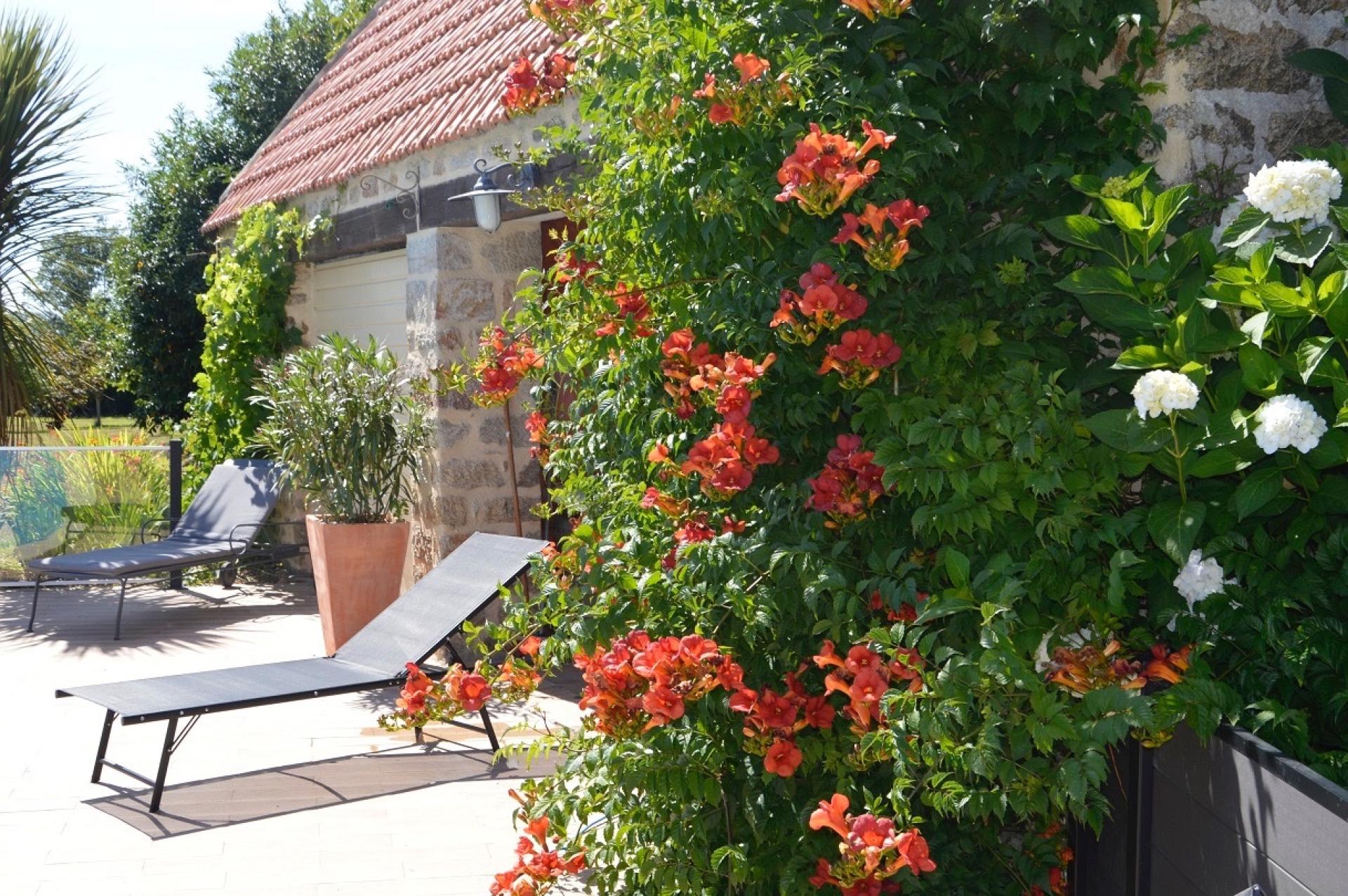 Photo 4 of the listing.