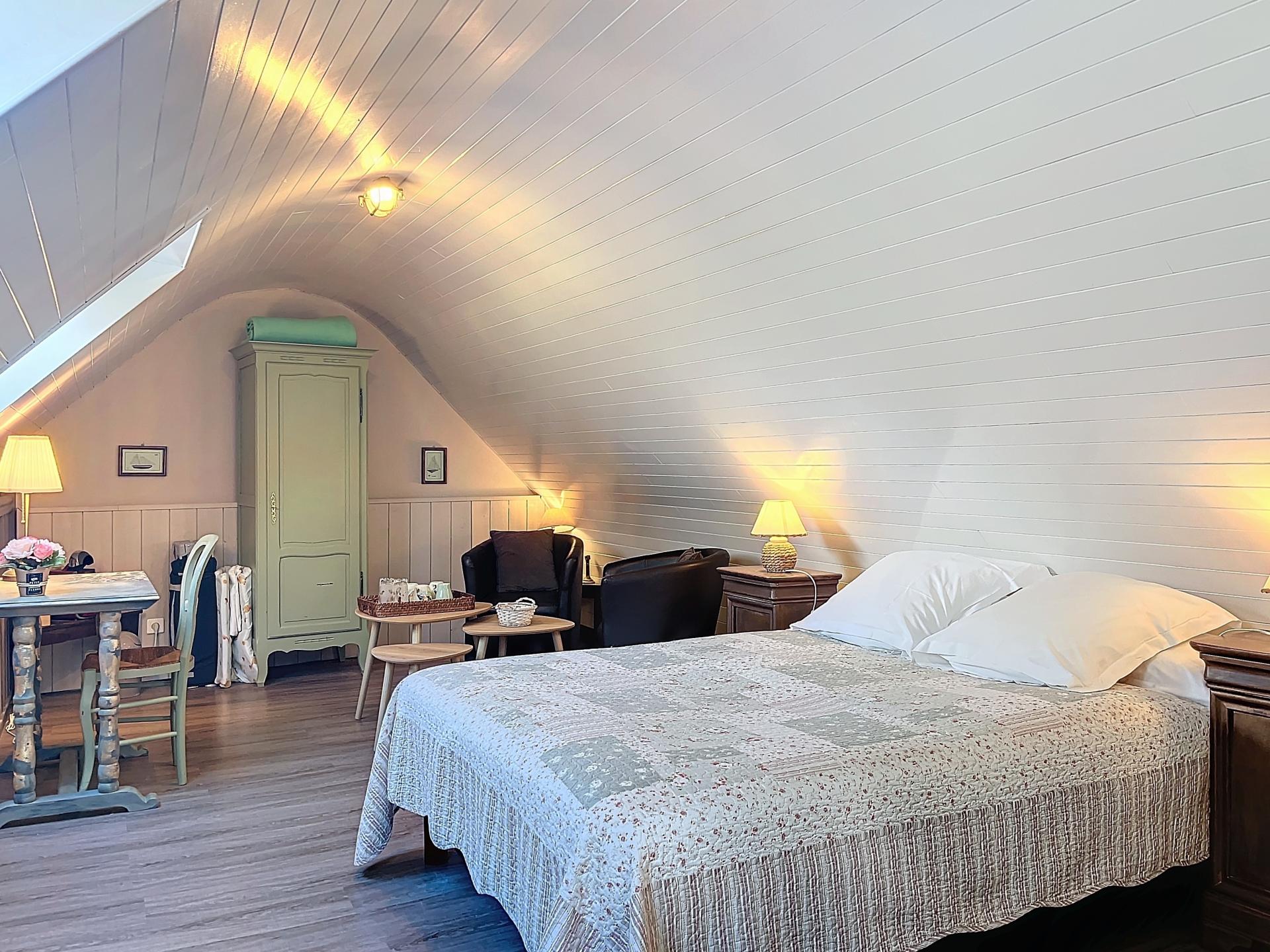 Photo 19 of the listing.