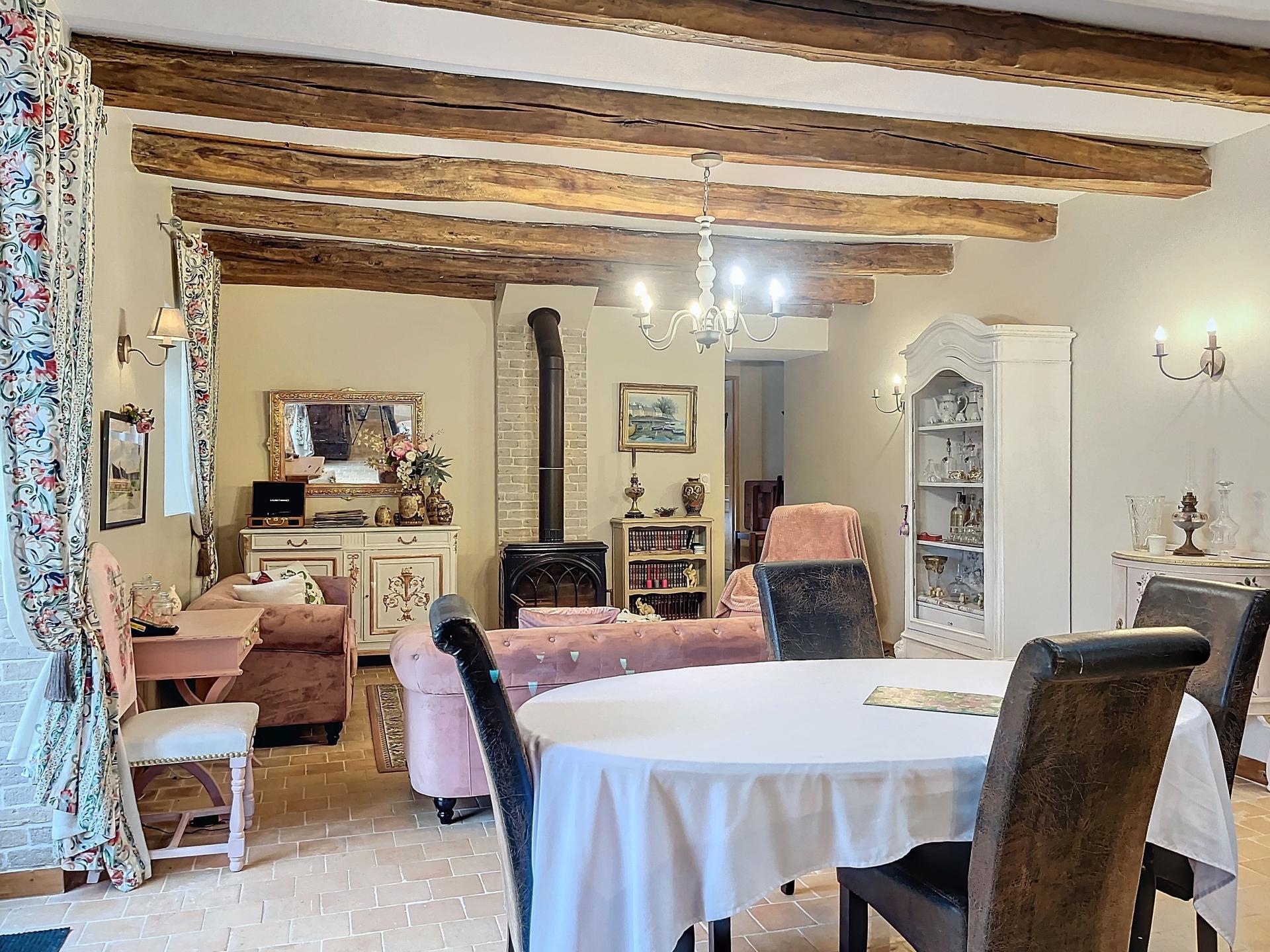 Photo 11 of the listing.