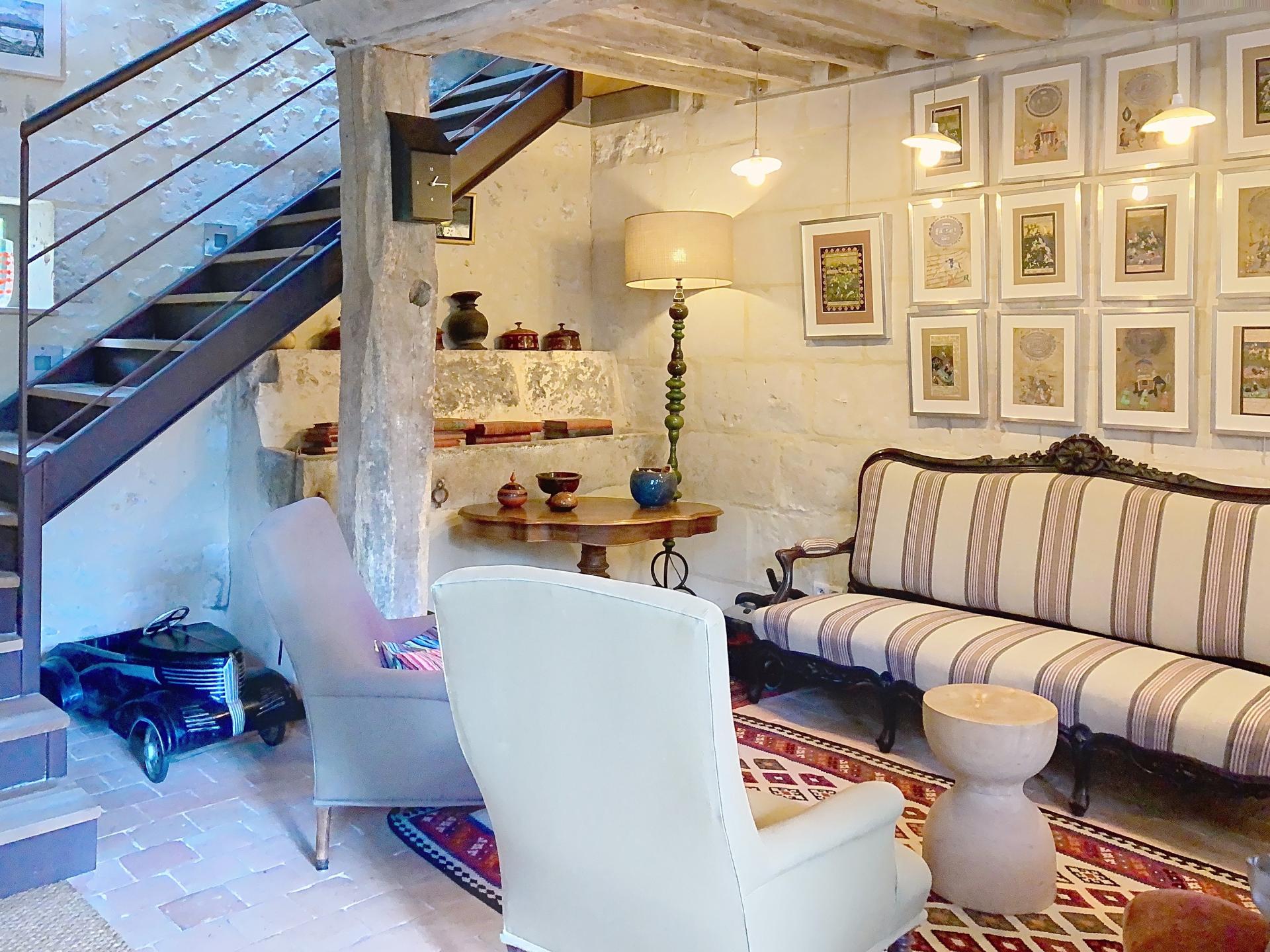 Photo 11 of the listing.