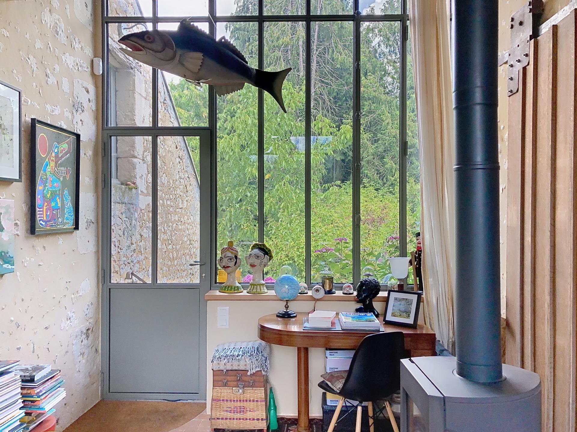 Photo 8 of the listing.