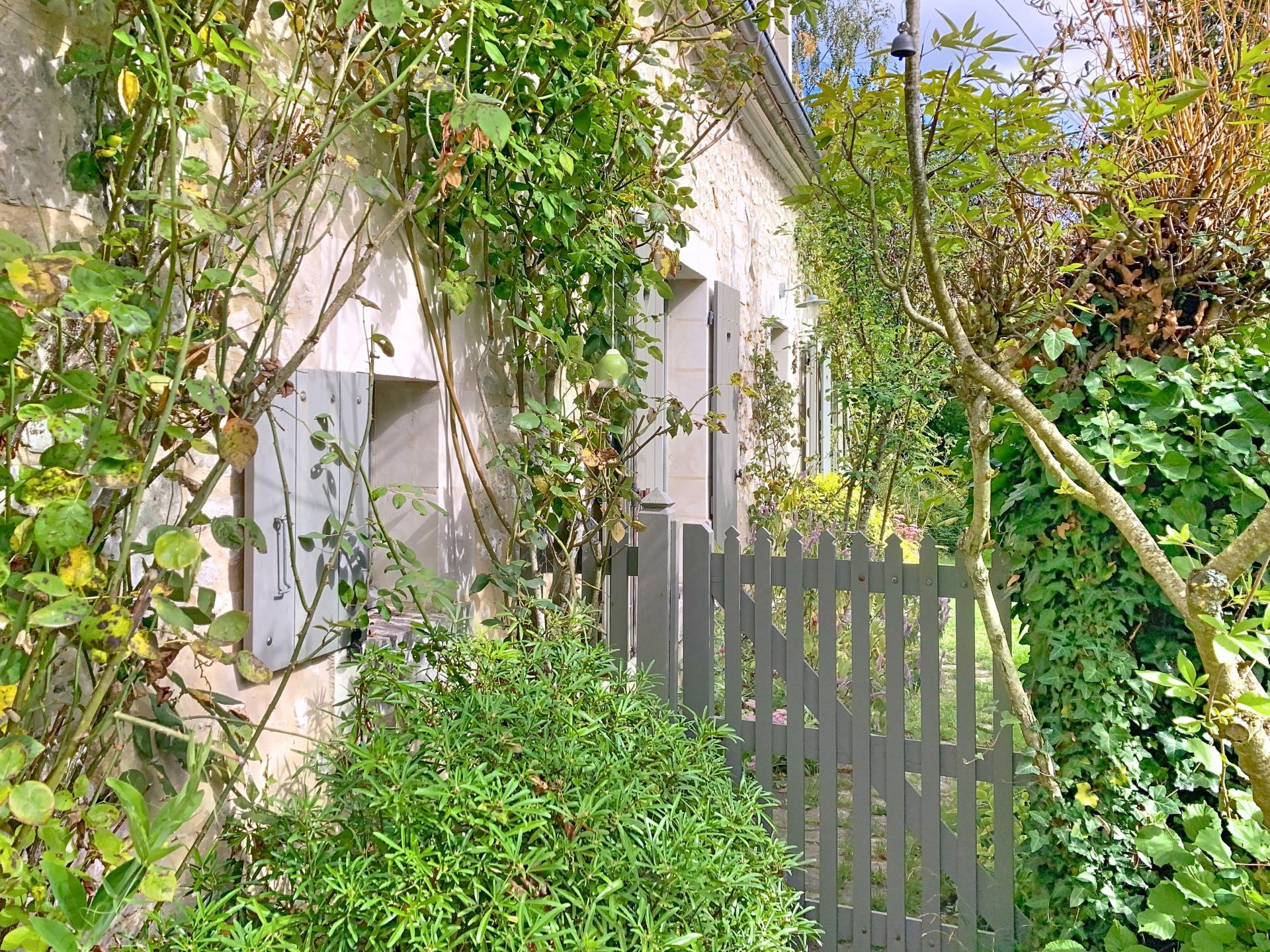 Photo 3 of the listing.