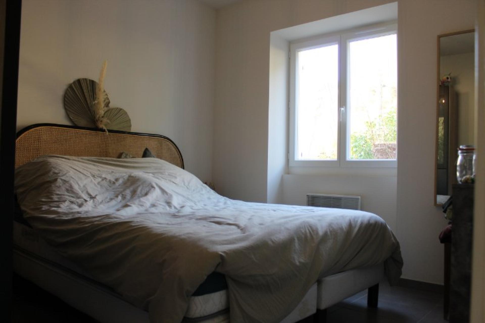 Photo 5 of the listing.