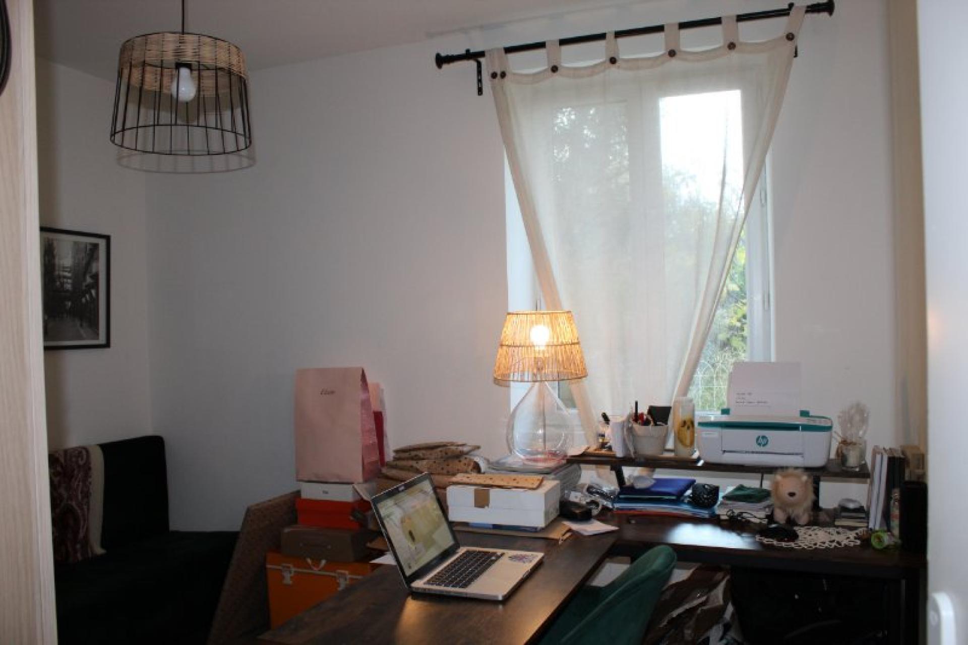 Photo 6 of the listing.