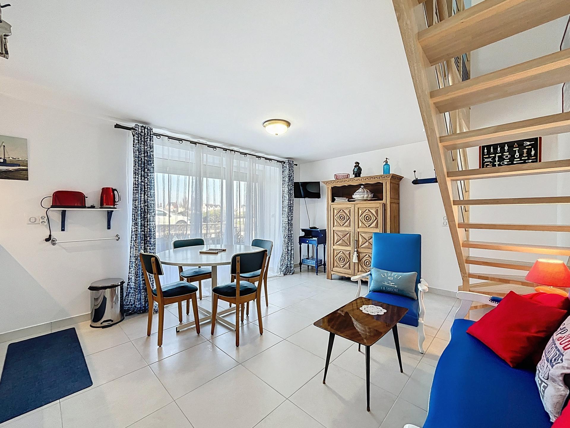 Photo 17 of the listing.