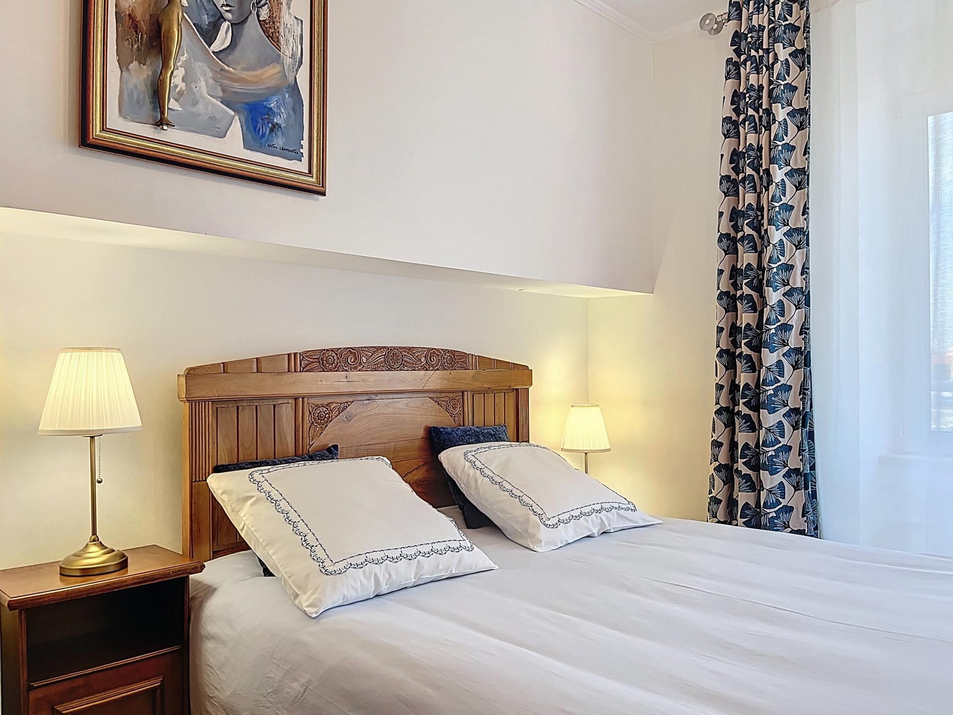 Photo 9 of the listing.