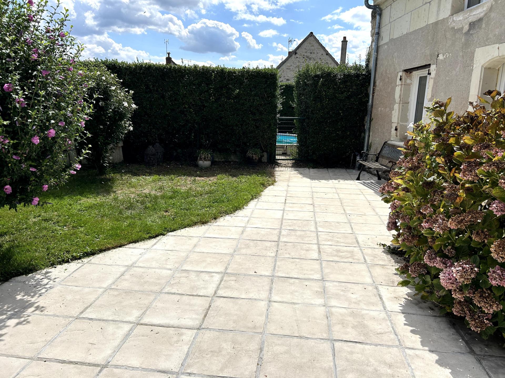 Photo 11 of the listing.
