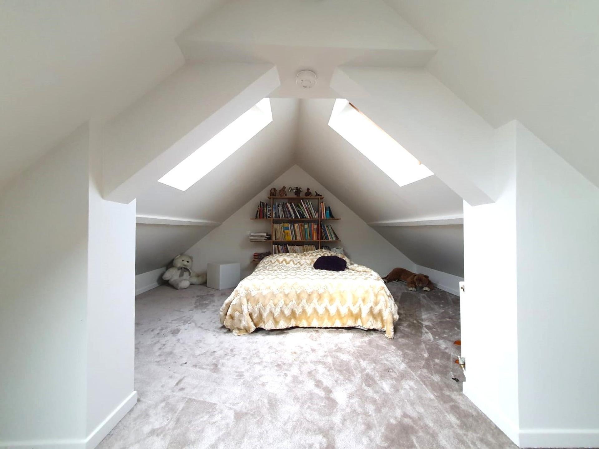 Photo 14 of the listing.