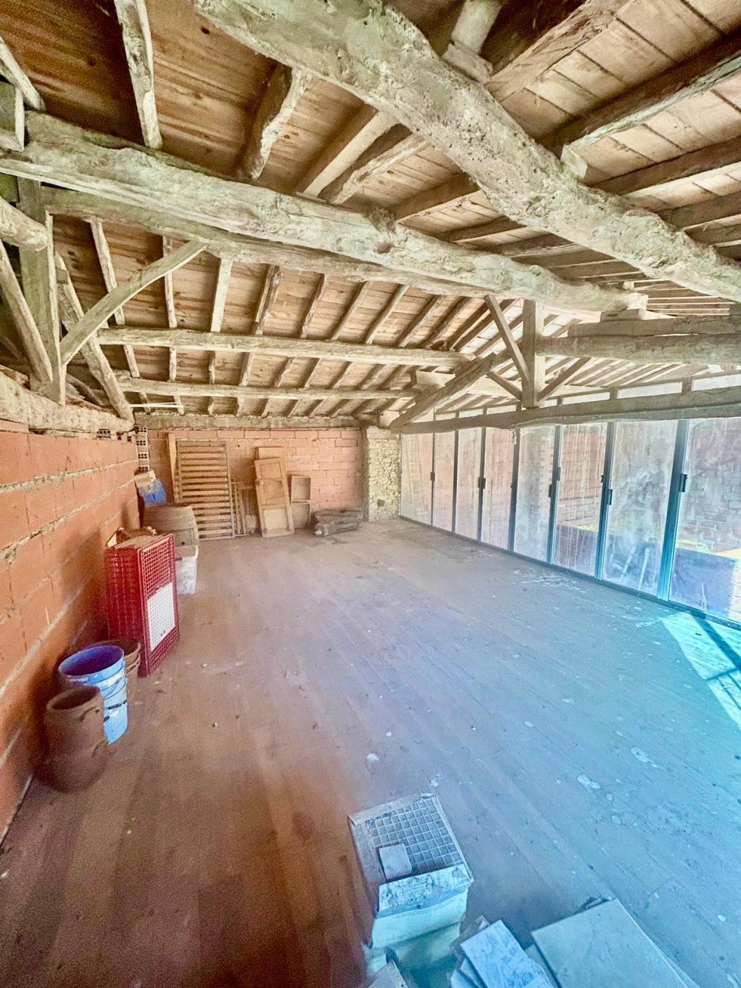 Photo 15 of the listing.