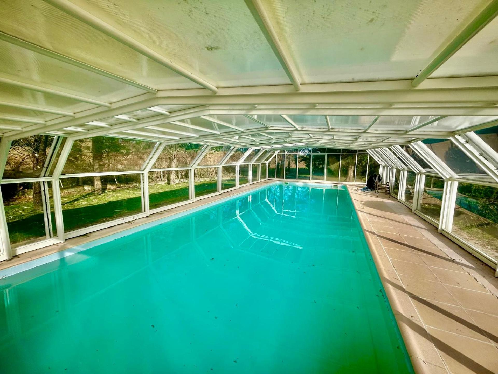 Photo 13 of the listing.