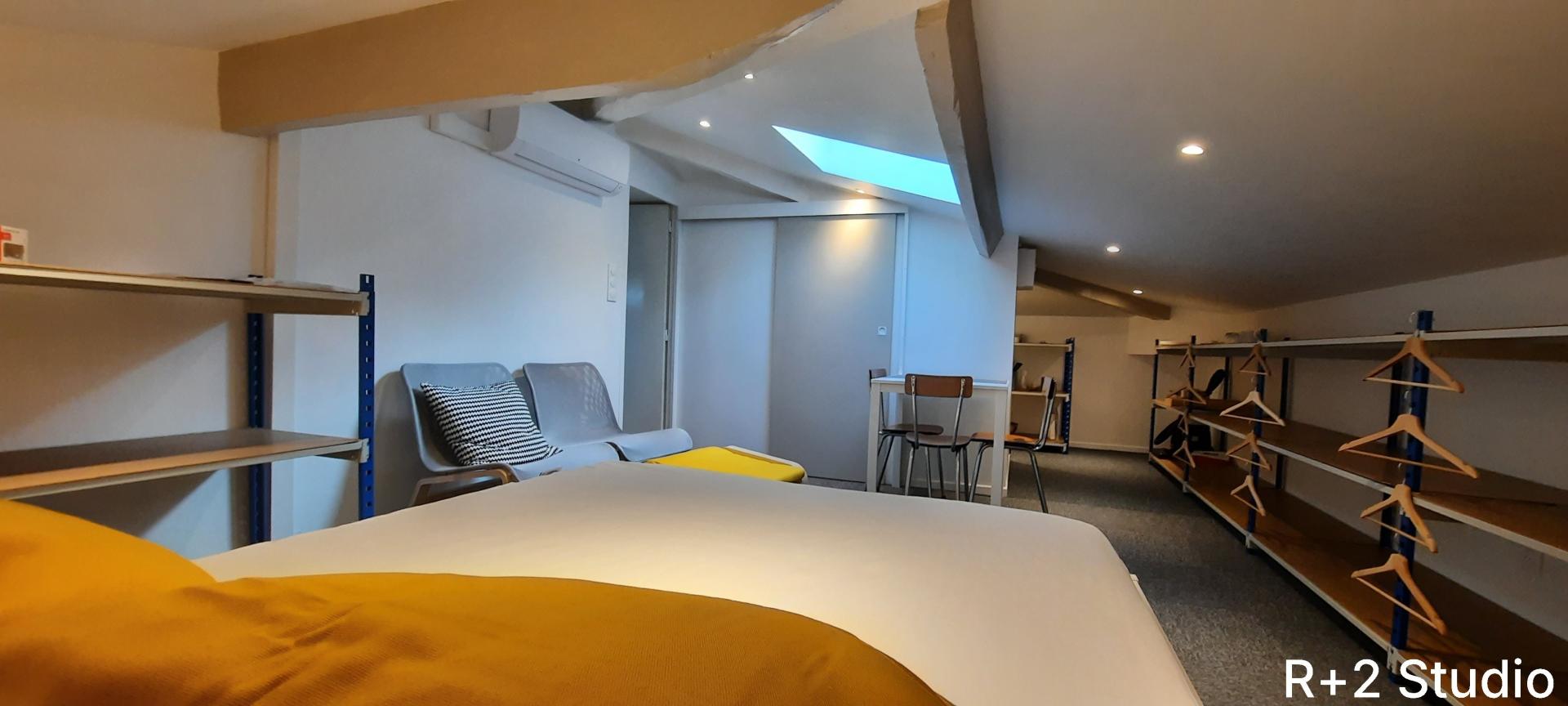 Photo 5 of the listing.