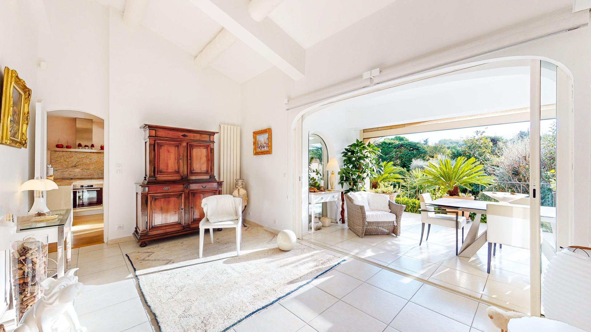 Photo 16 of the listing.