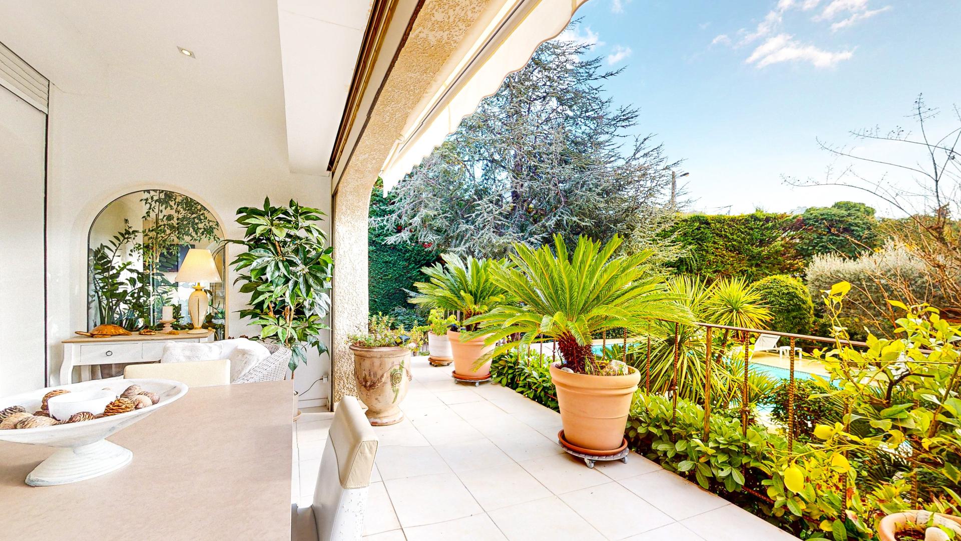 Photo 17 of the listing.