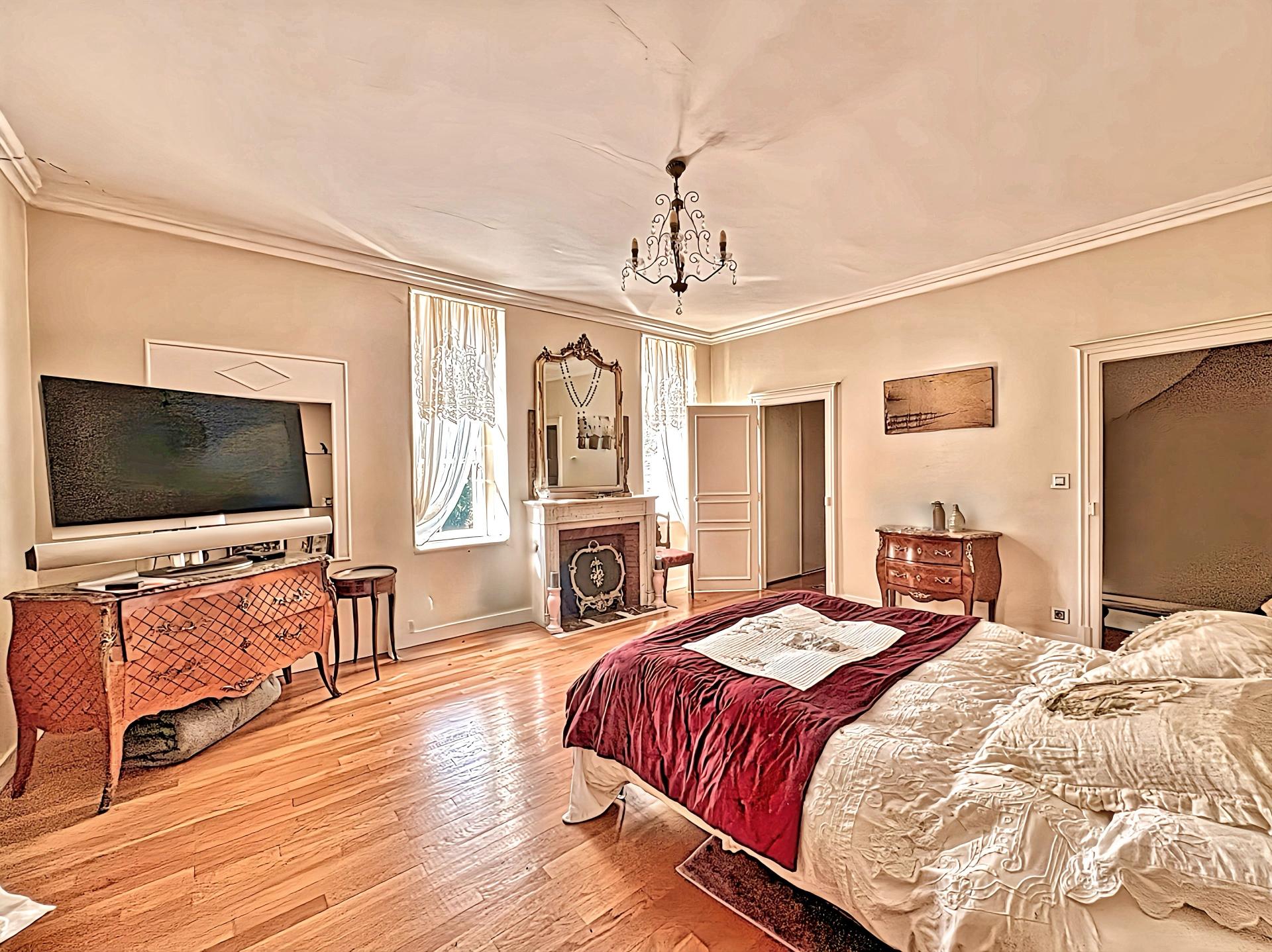 Photo 21 of the listing.