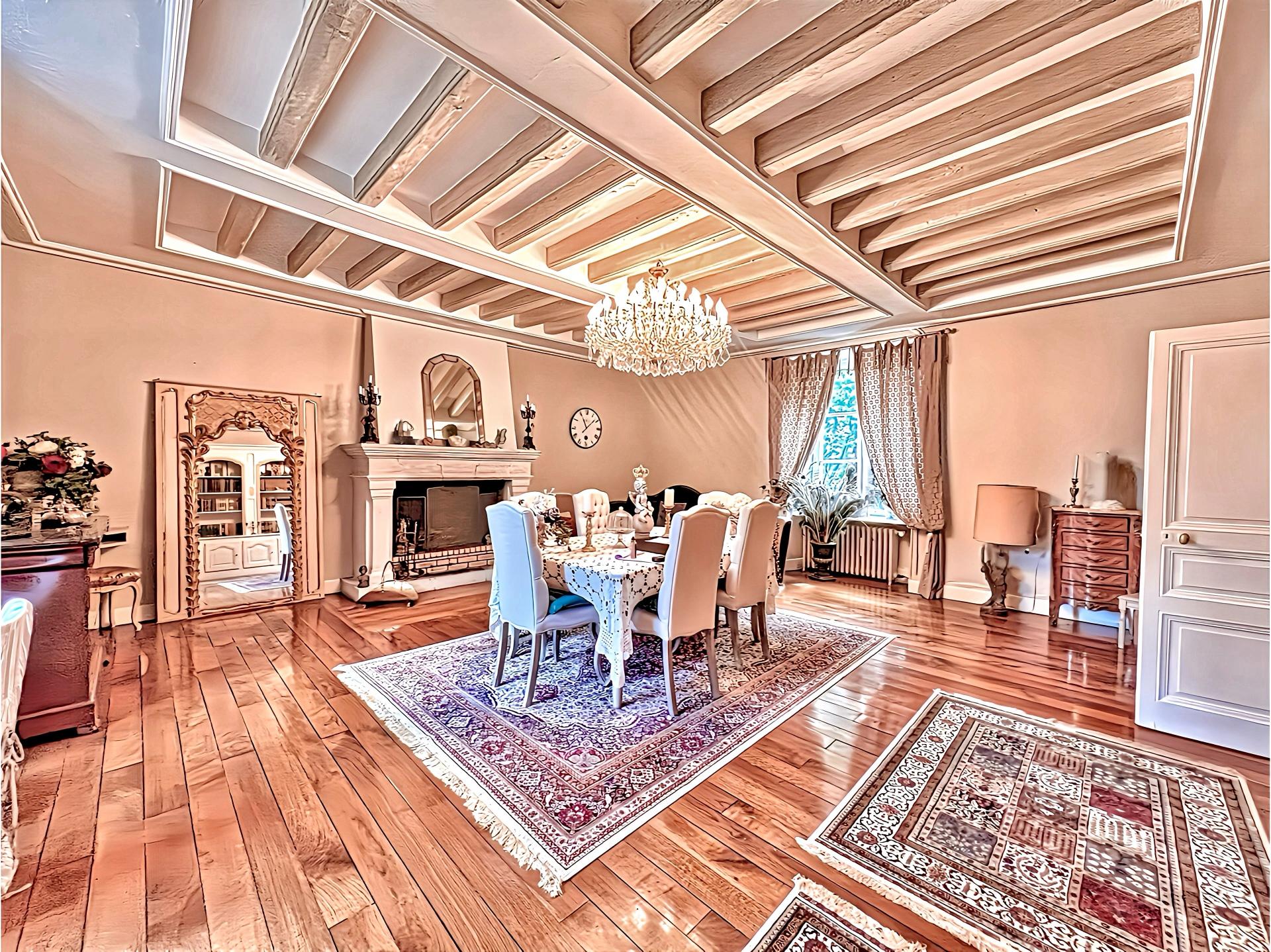 Photo 9 of the listing.