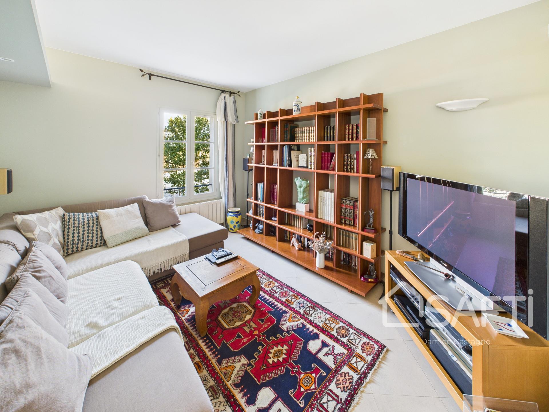 Photo 7 of the listing.