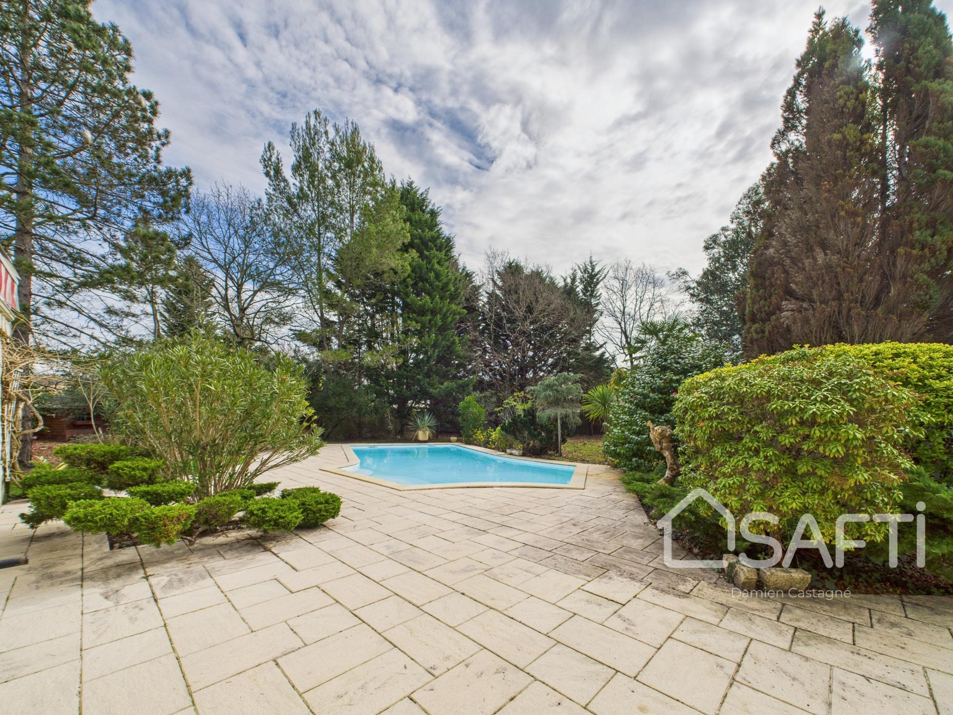 Photo 15 of the listing.