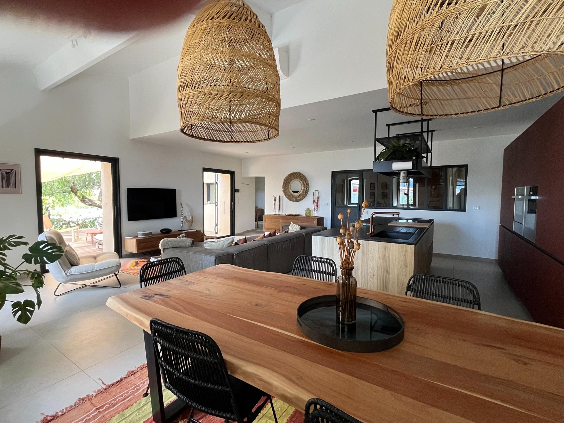 Photo 13 of the listing.