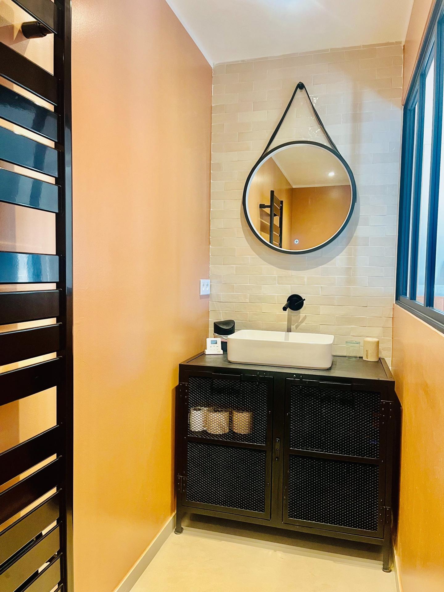 Photo 15 of the listing.