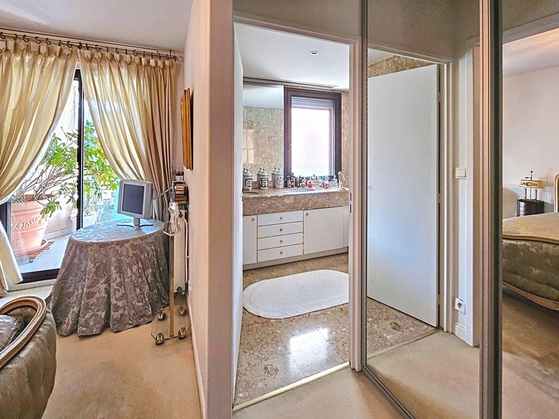 Photo 14 de l'annonce.