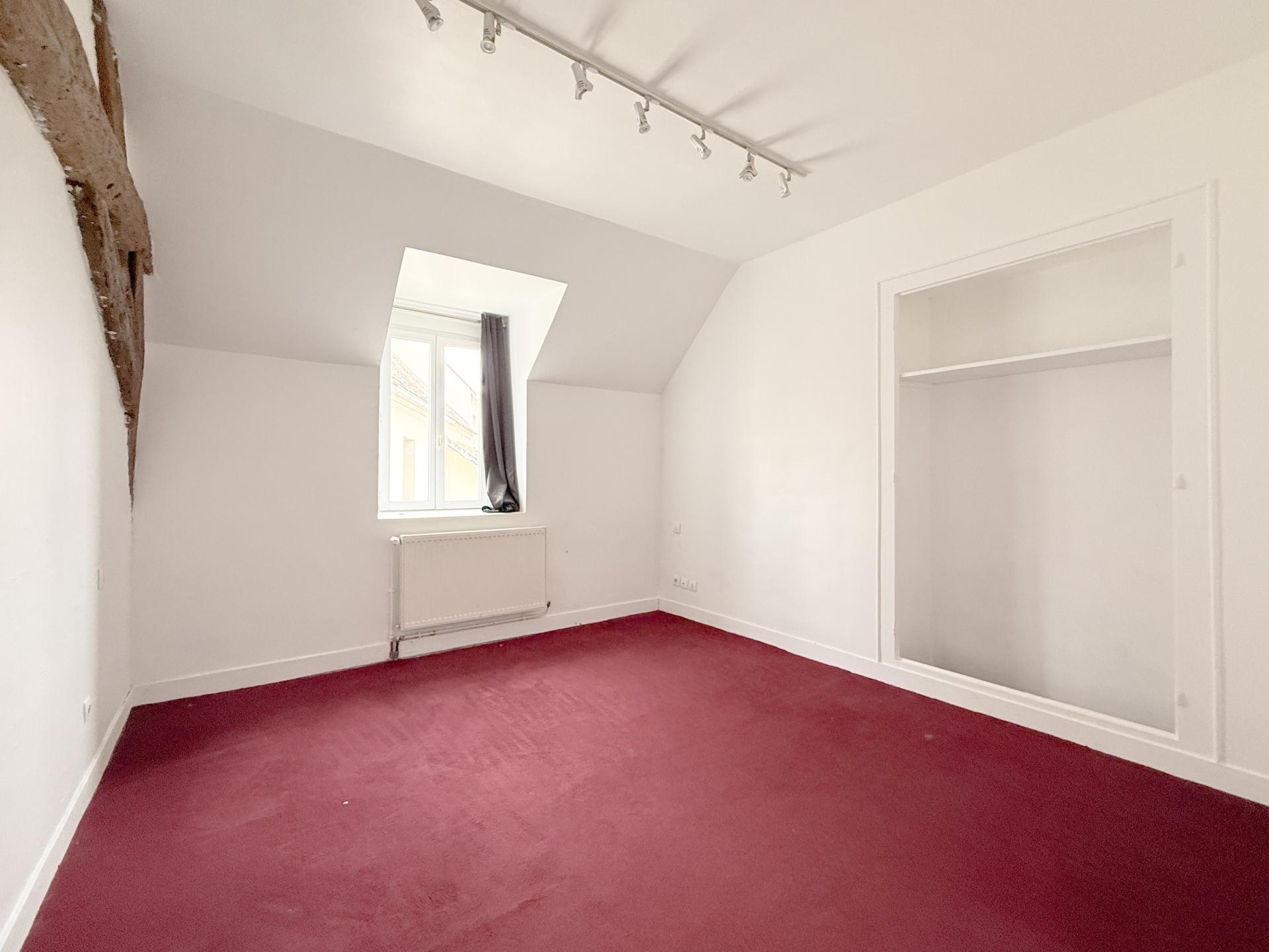 Photo 15 of the listing.