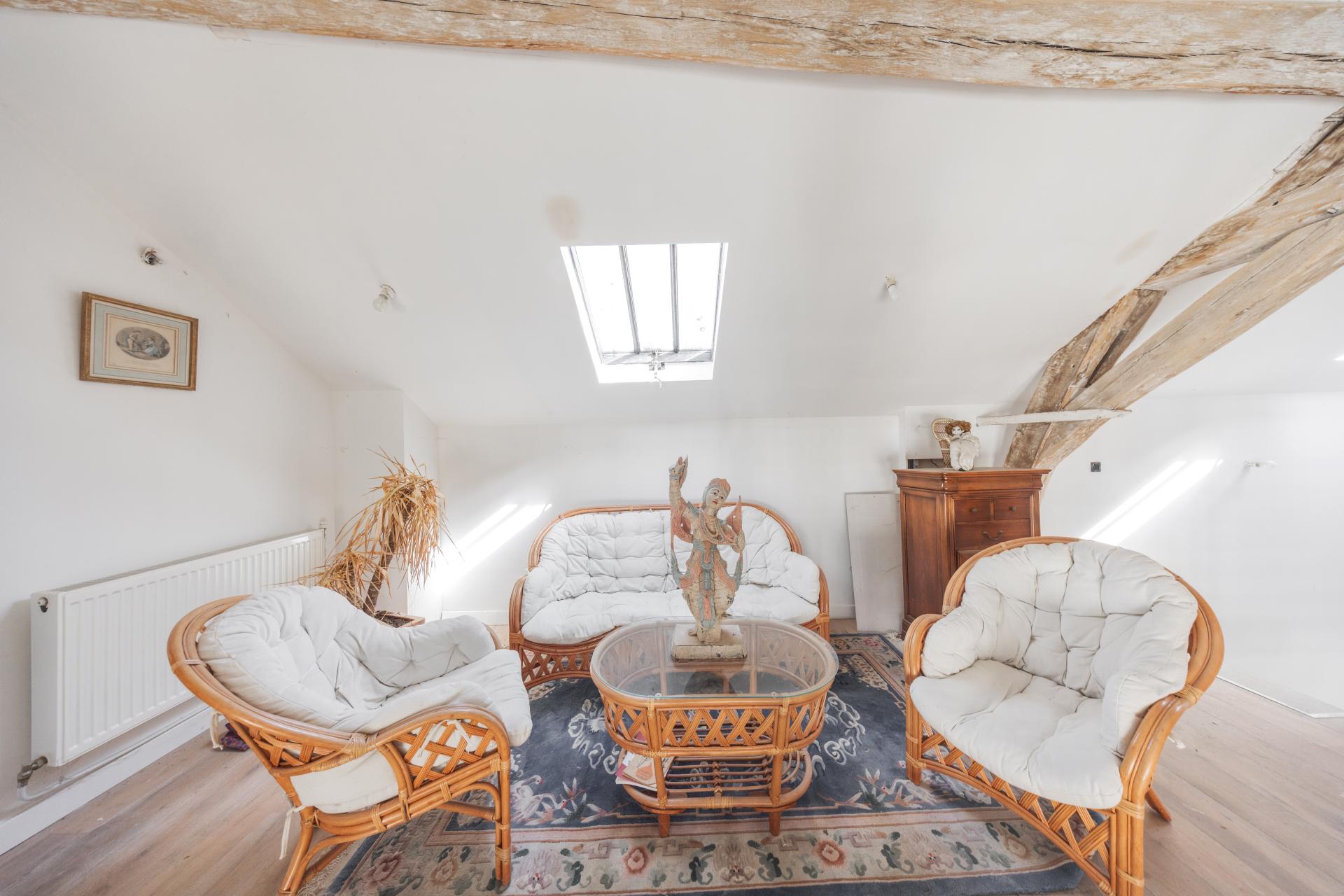 Photo 18 of the listing.