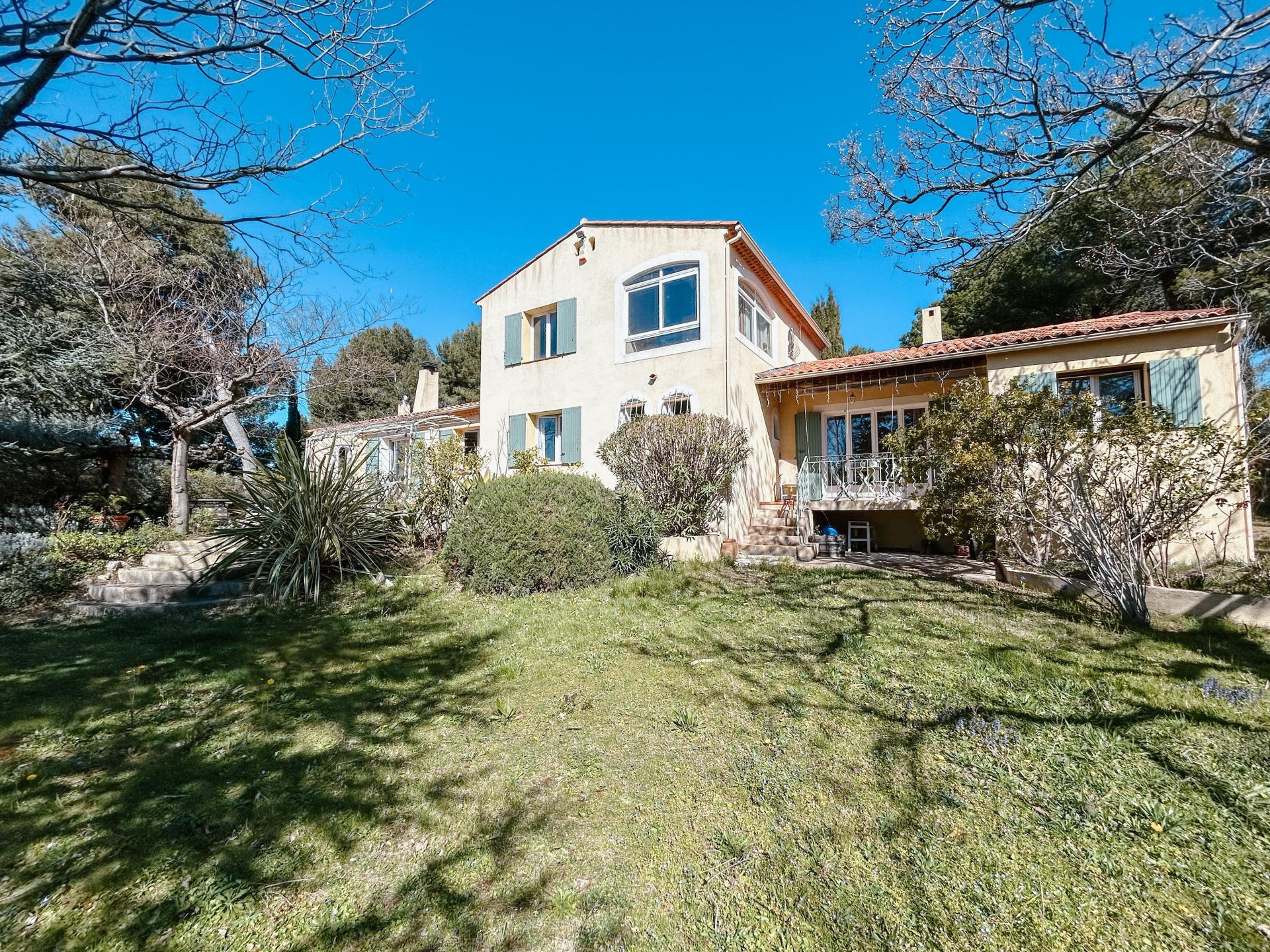 Photo 8 of the listing.