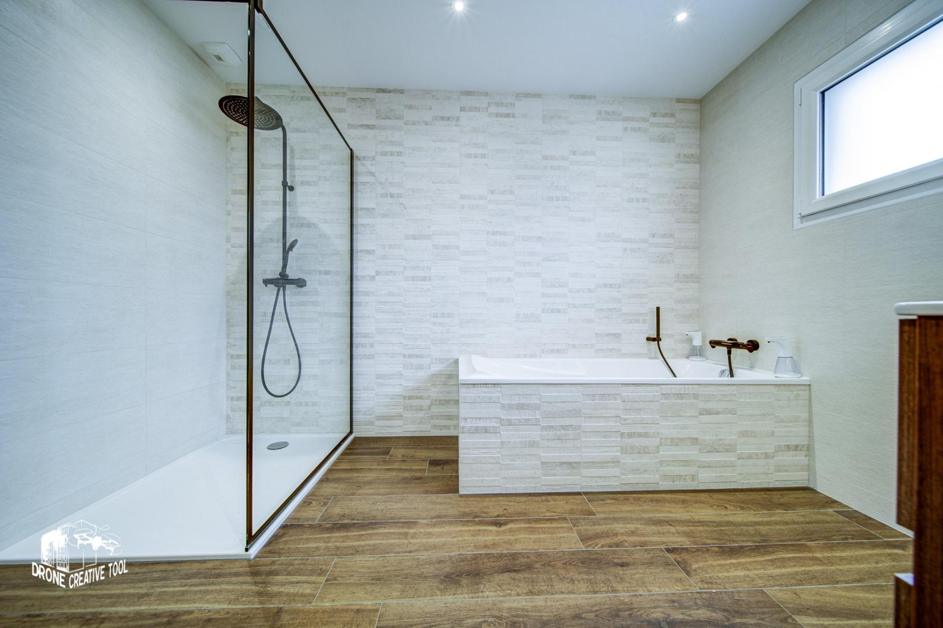 Photo 18 de l'annonce.