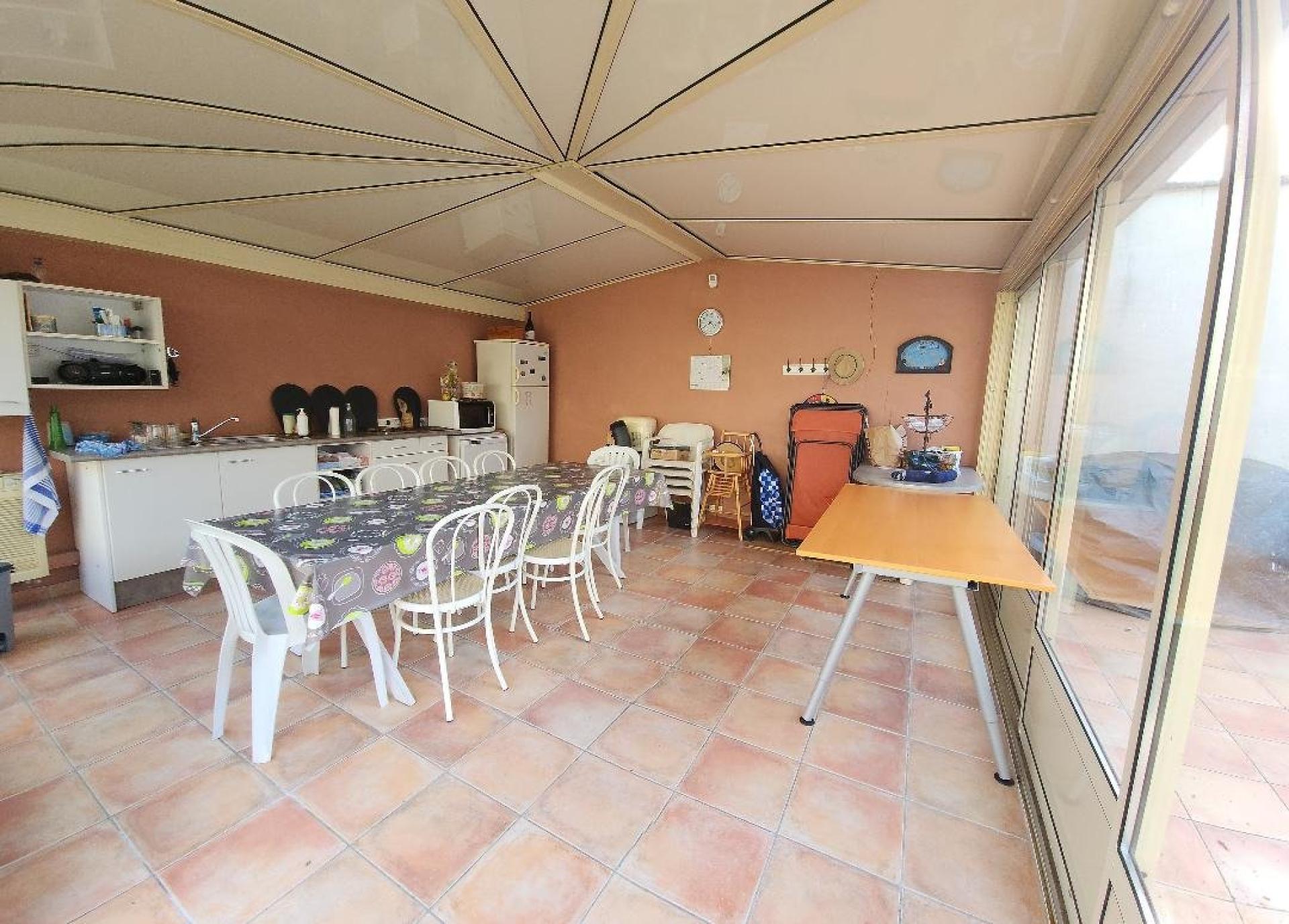 Photo 4 of the listing.