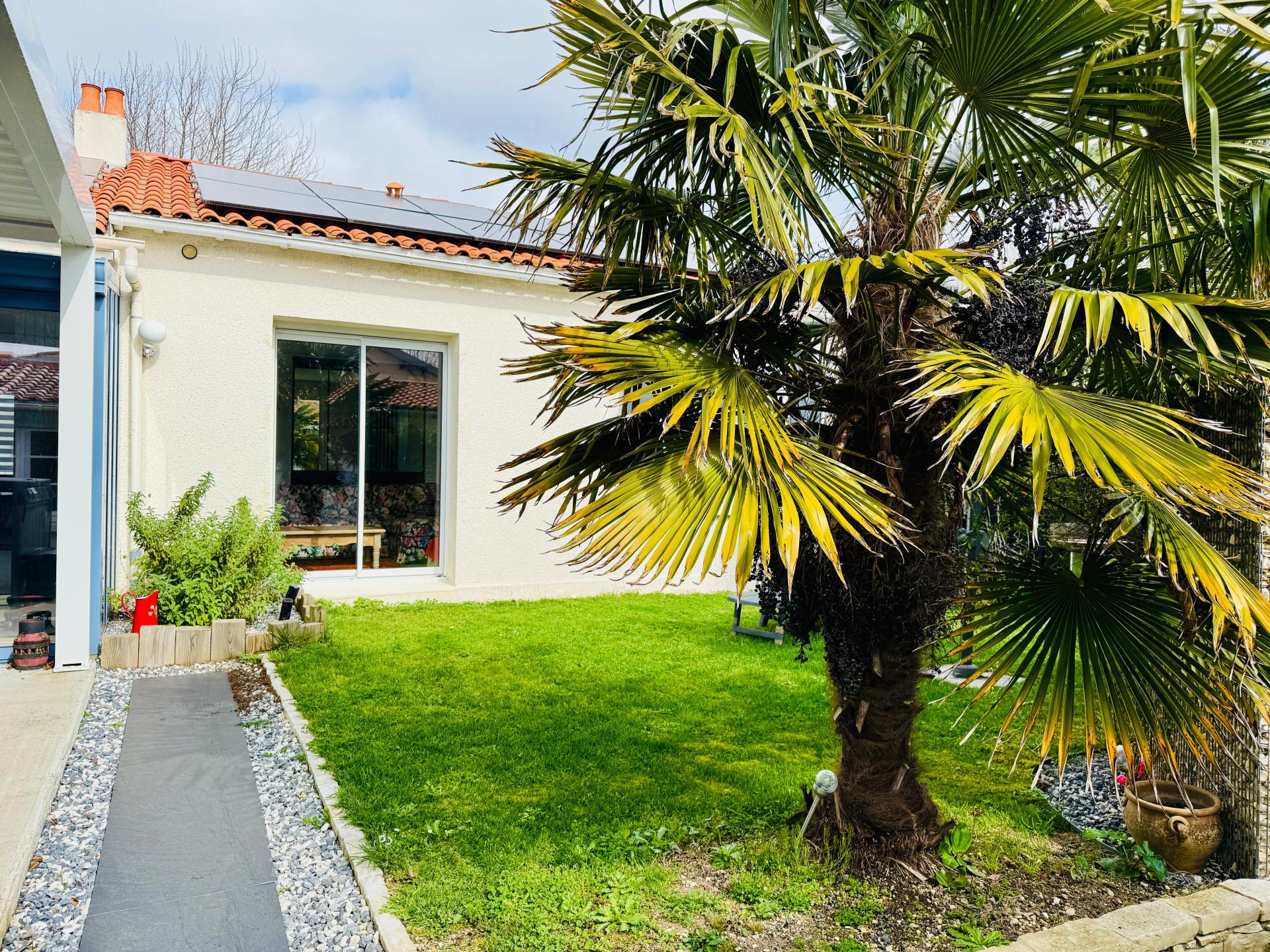 Photo 9 of the listing.