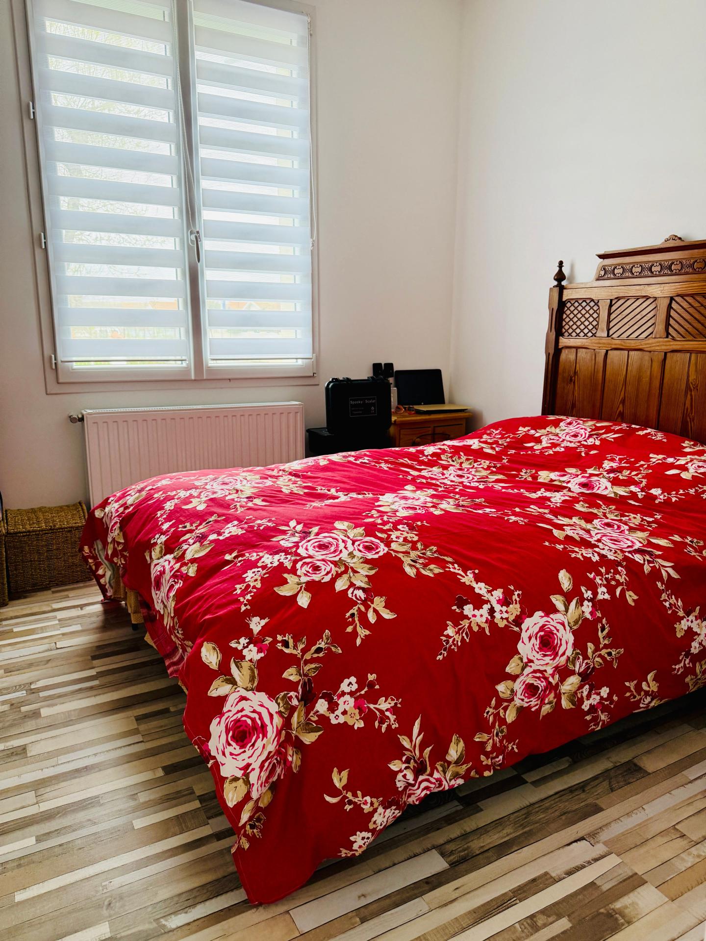 Photo 6 of the listing.