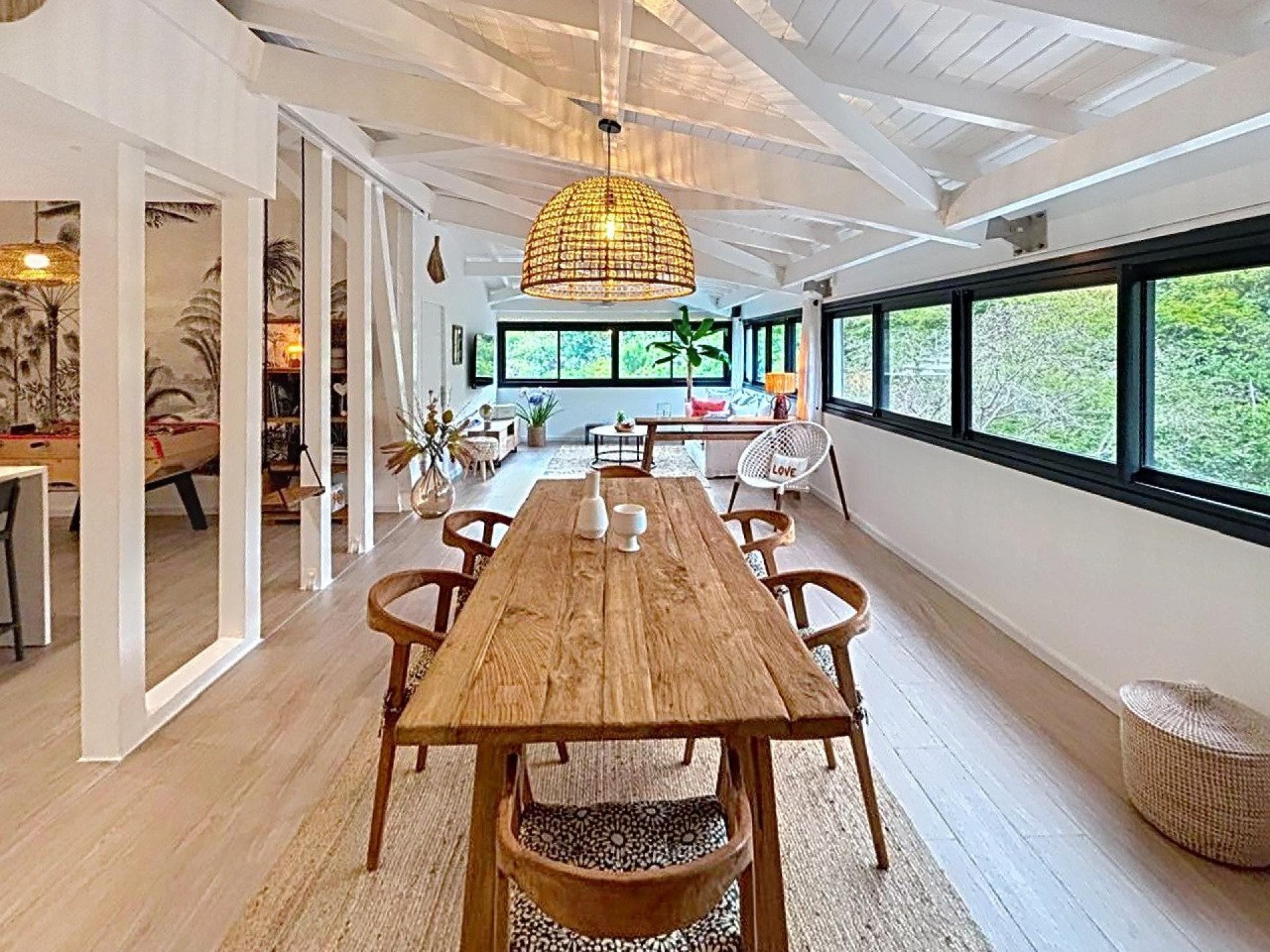 Photo 9 of the listing.