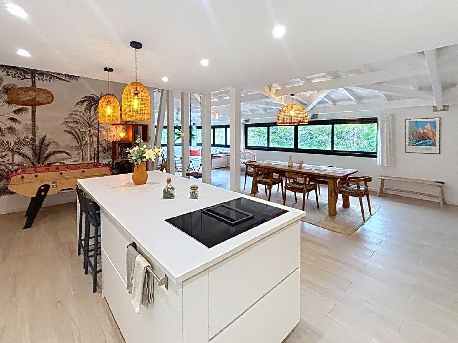 Photo 7 of the listing.