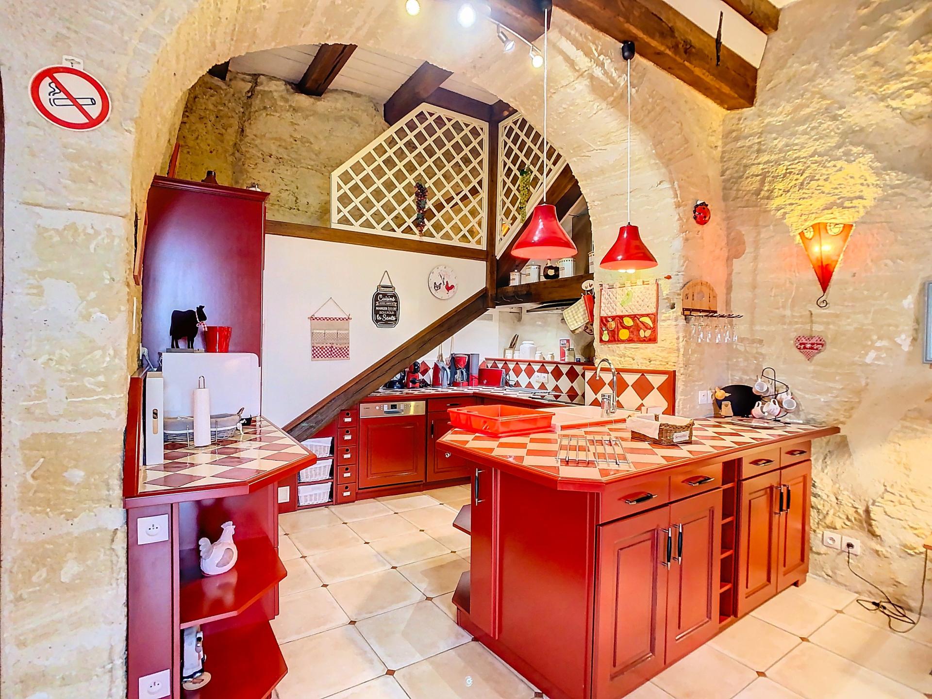 Photo 8 of the listing.