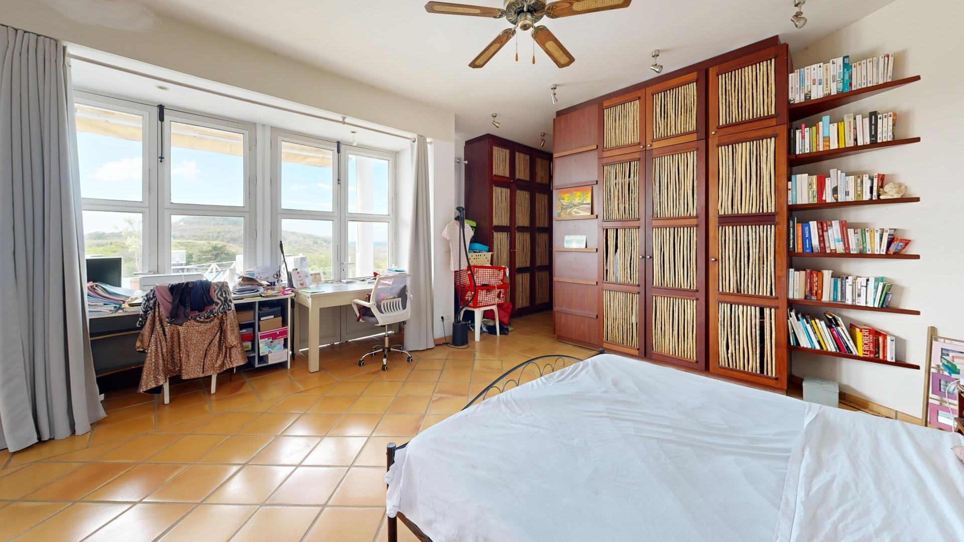 Photo 9 of the listing.