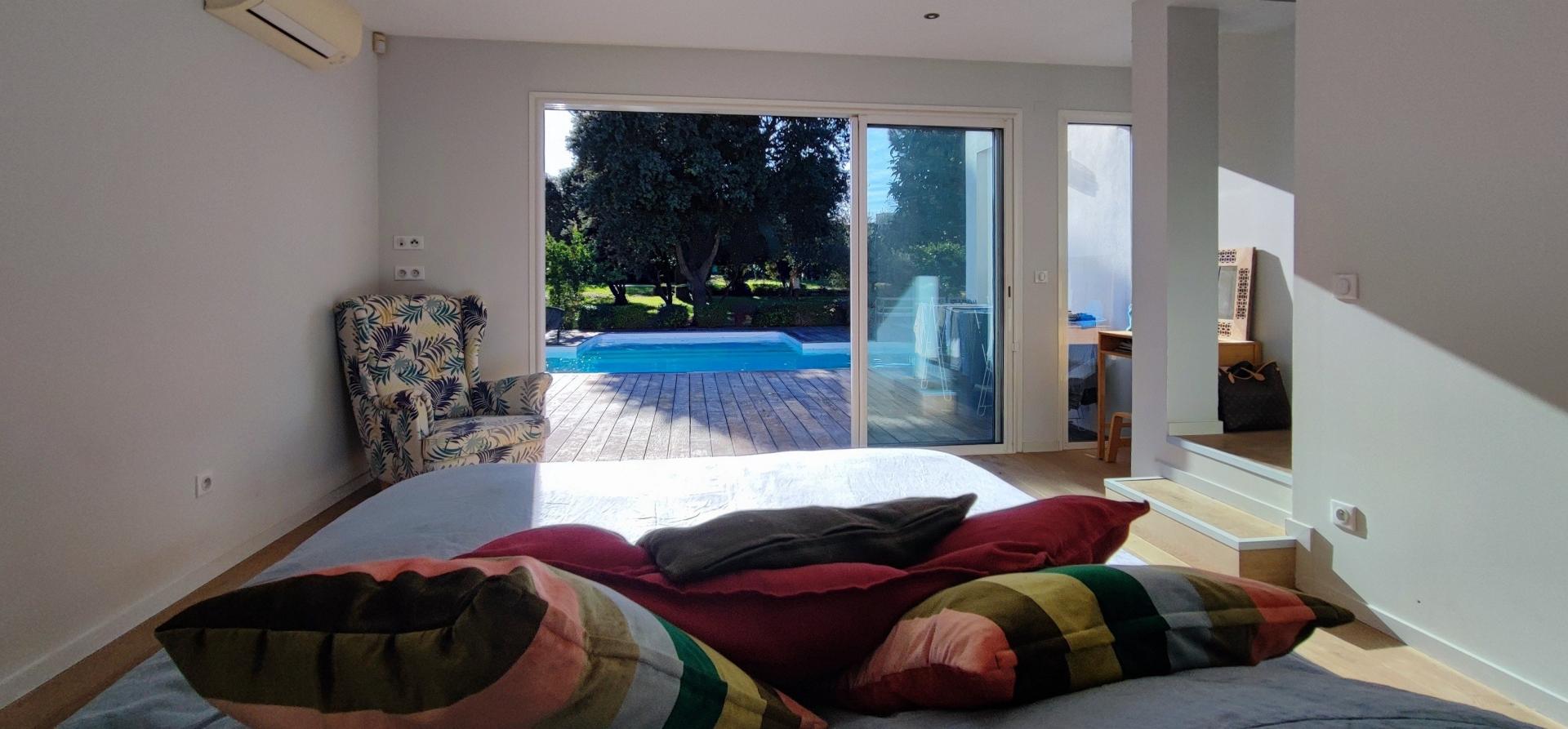 Photo 8 of the listing.