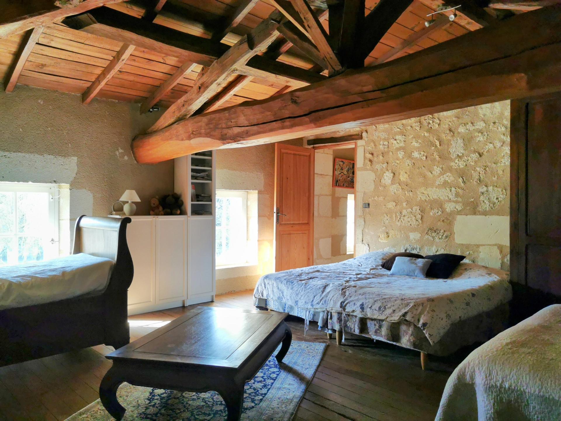 Photo 11 of the listing.