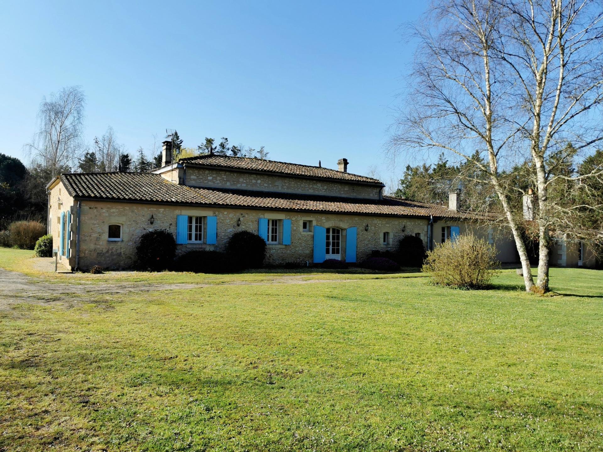 Photo 19 of the listing.