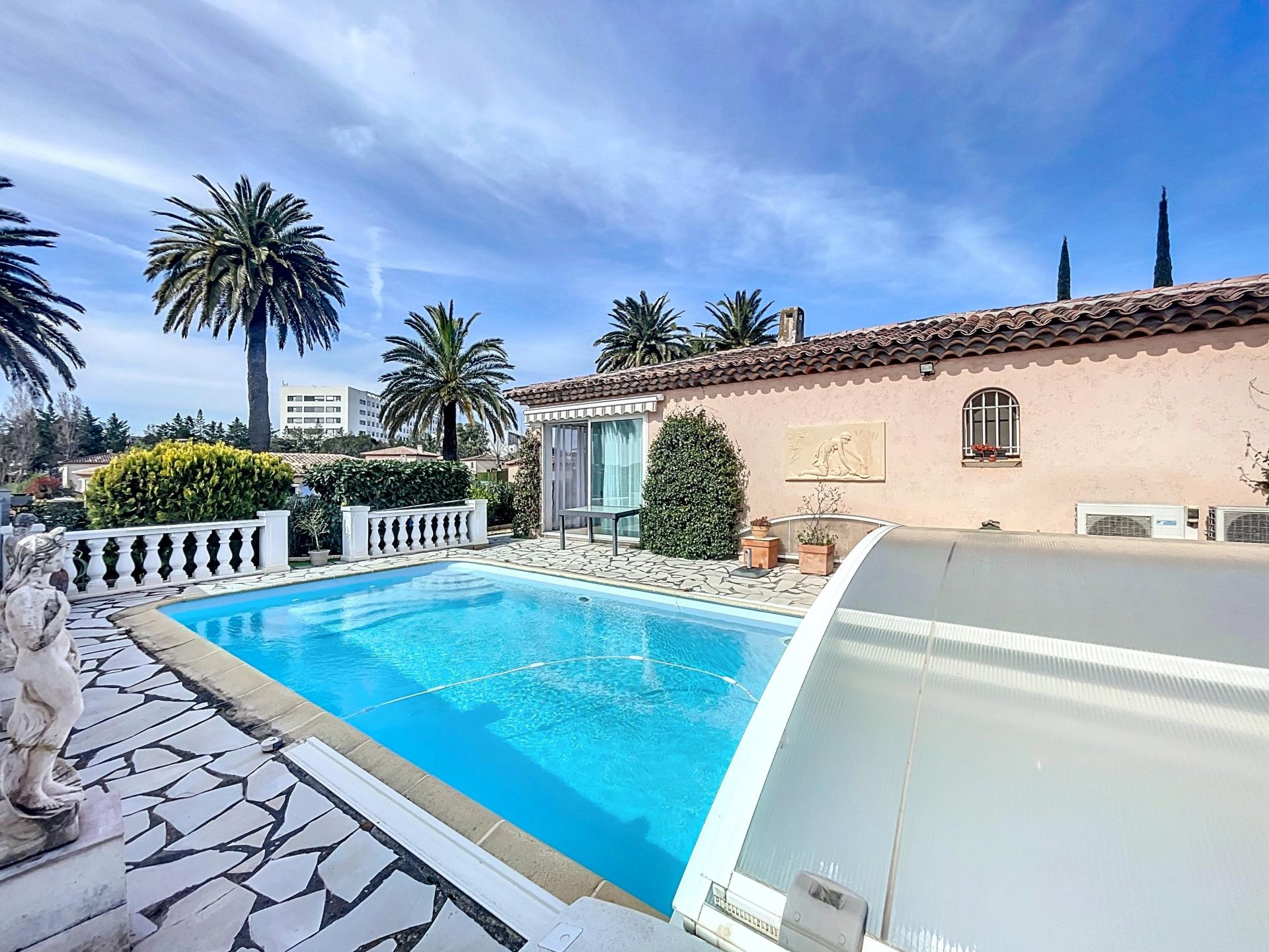 Photo 4 of the listing.