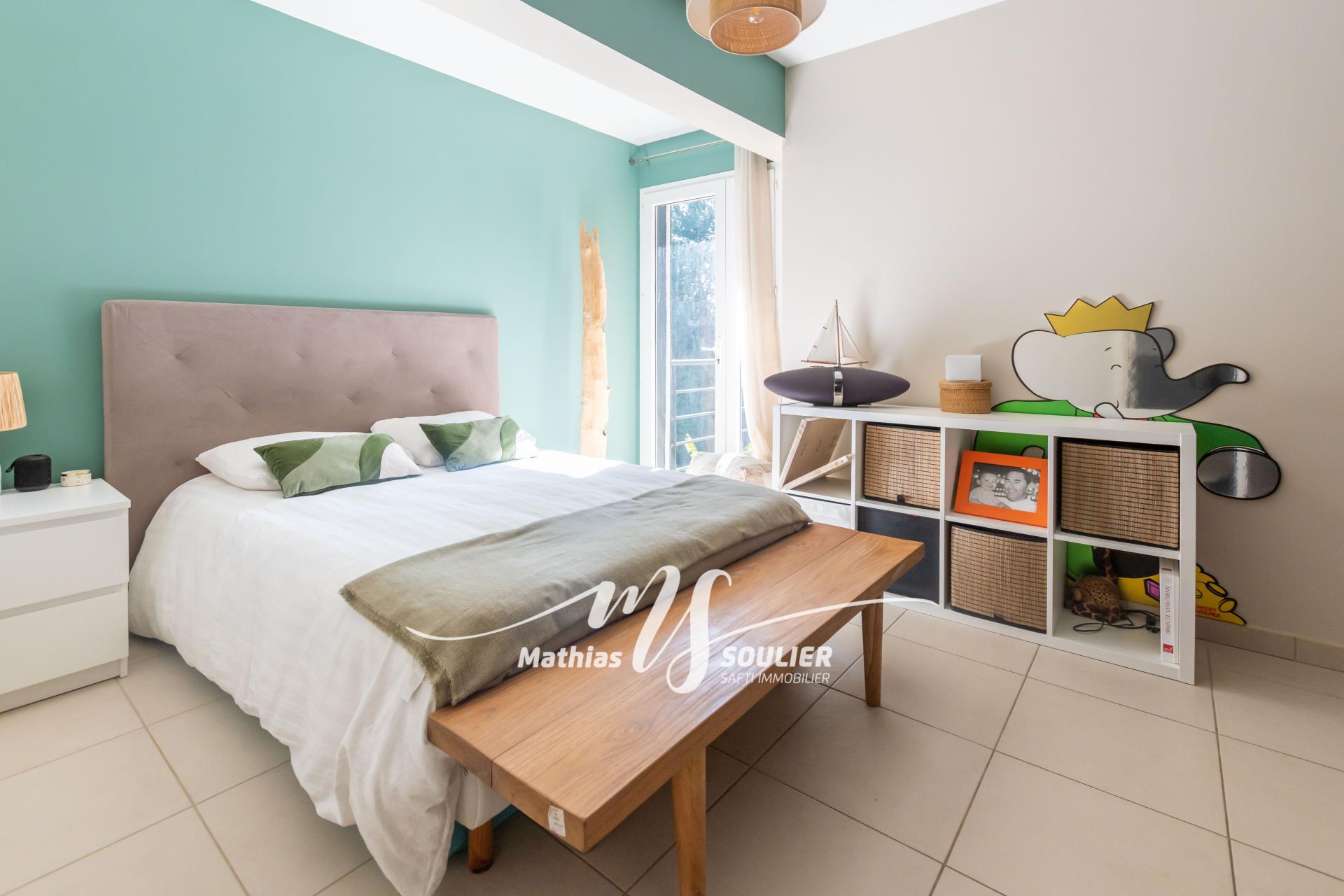 Photo 17 of the listing.