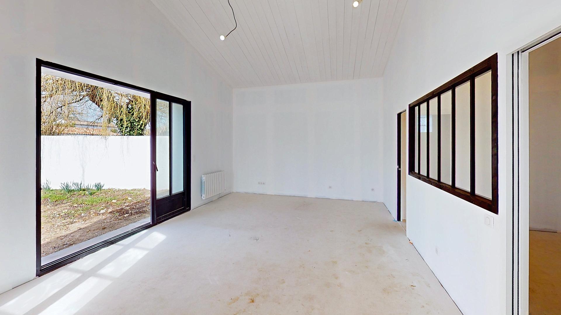 Photo 8 of the listing.