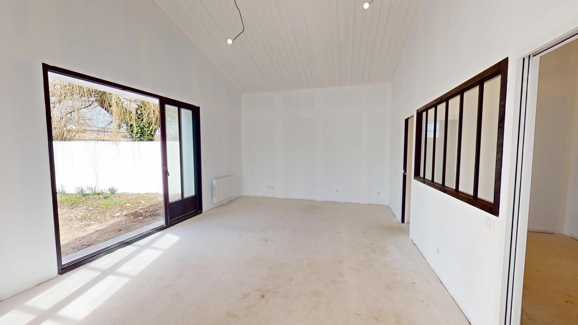 Photo 6 of the listing.