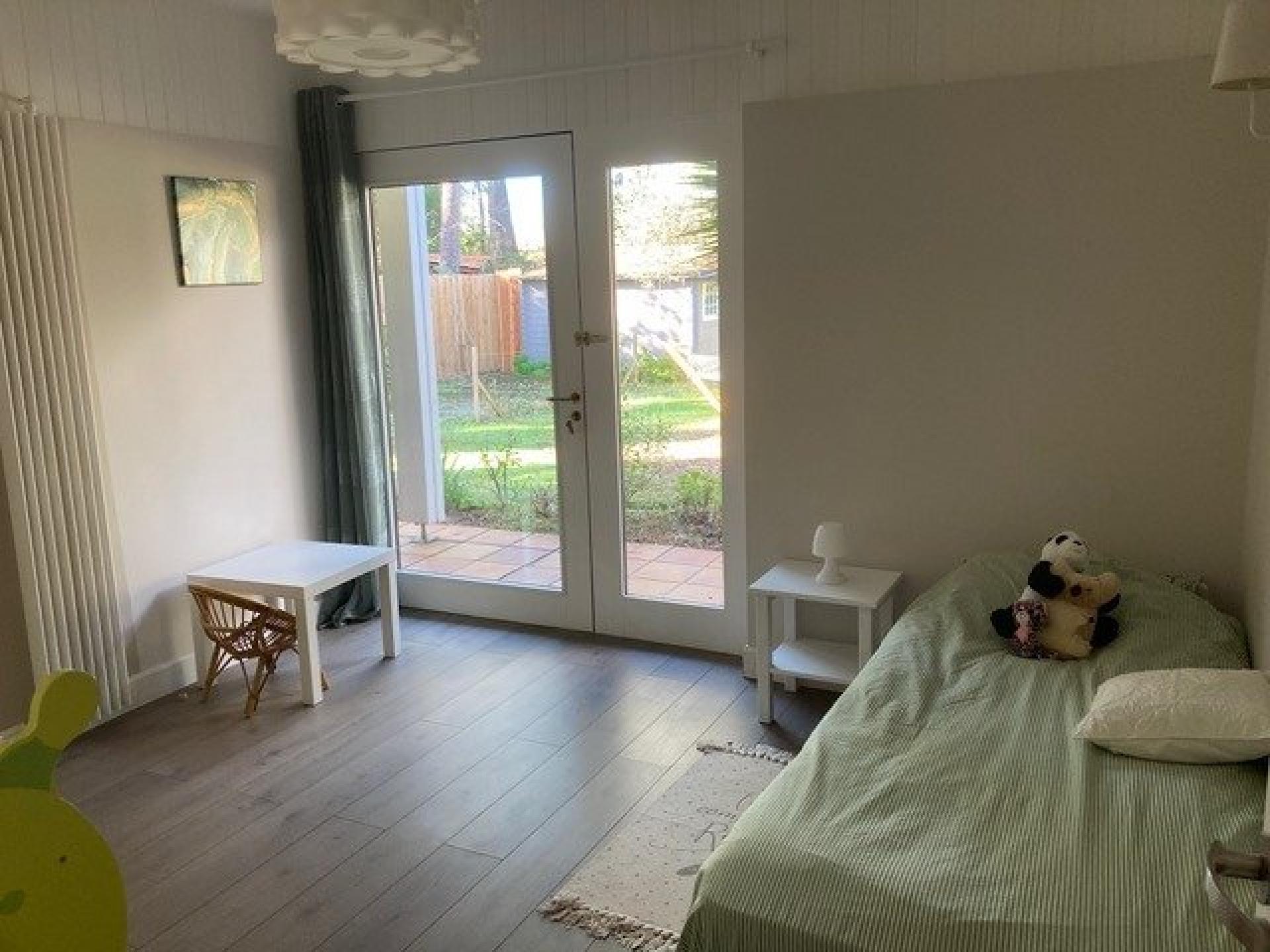 Photo 12 of the listing.