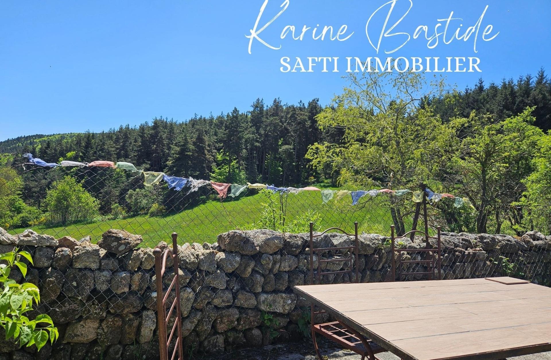 Photo 2 of the listing.