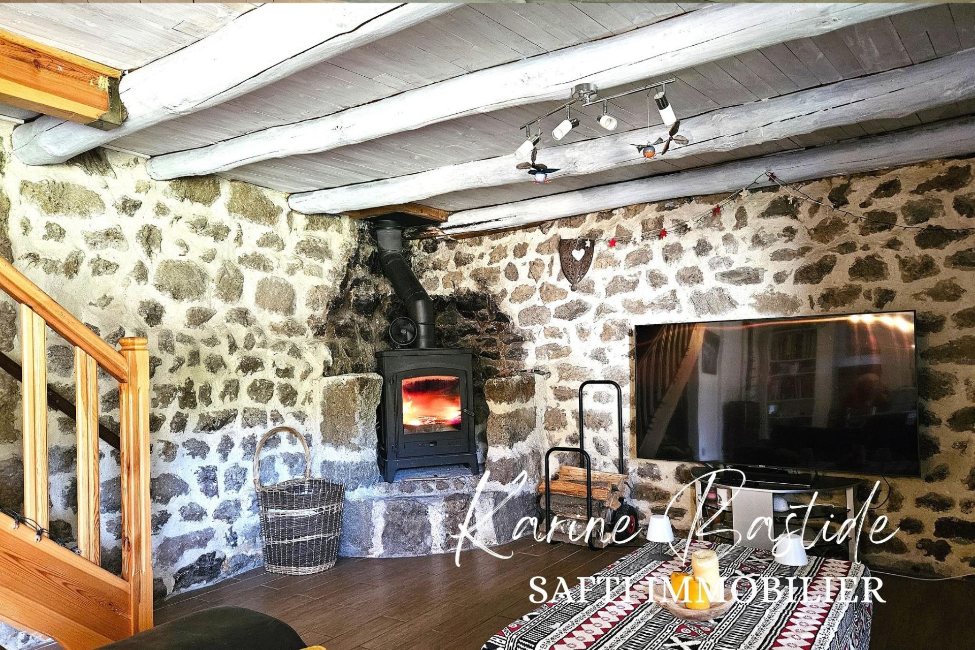 Photo 14 of the listing.