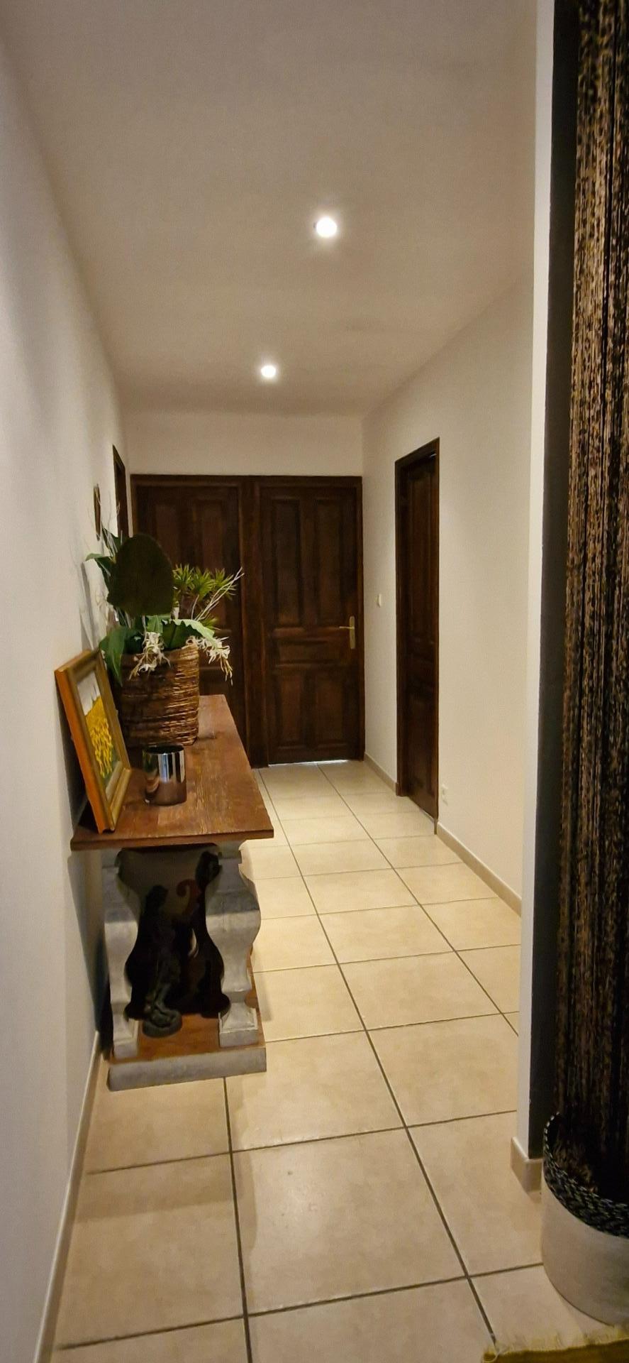 Photo 13 of the listing.