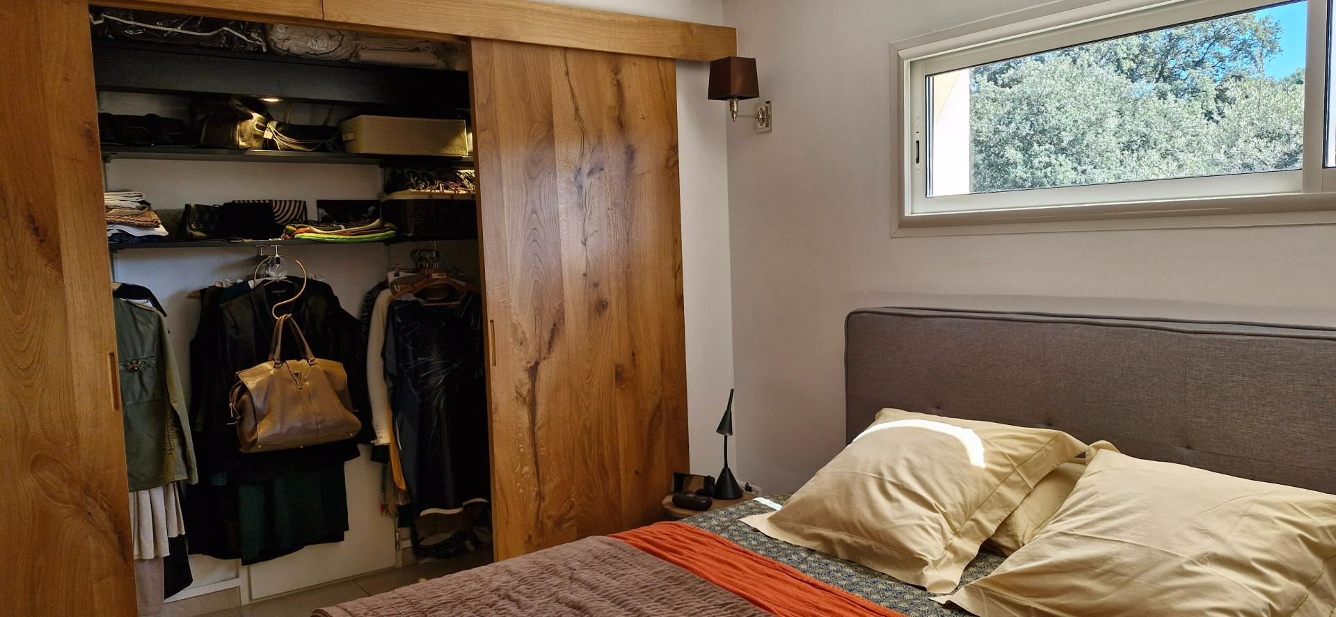 Photo 14 of the listing.