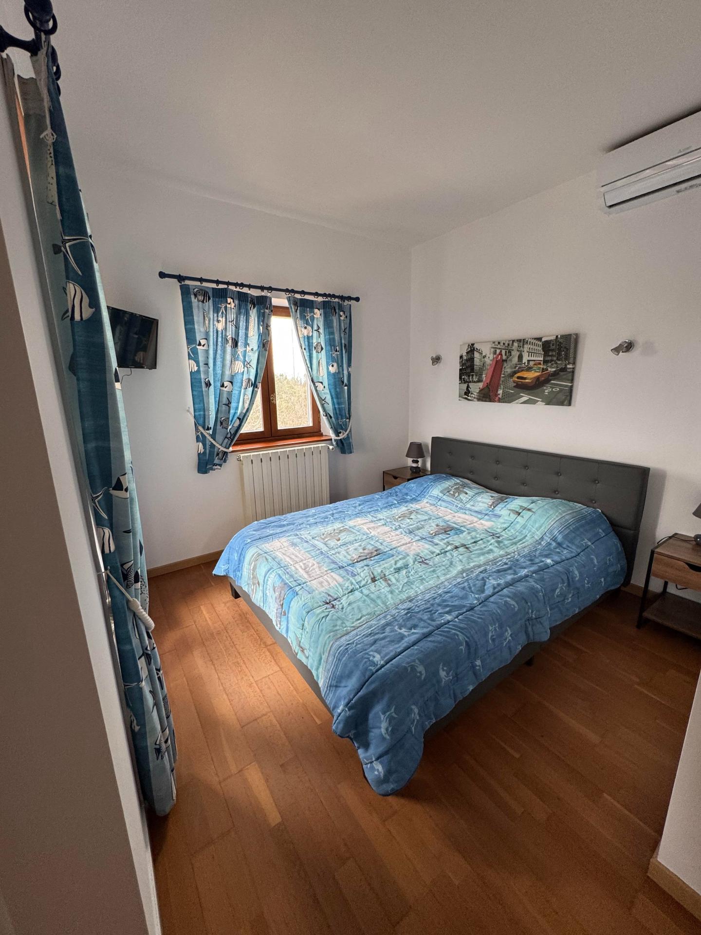 Photo 12 of the listing.