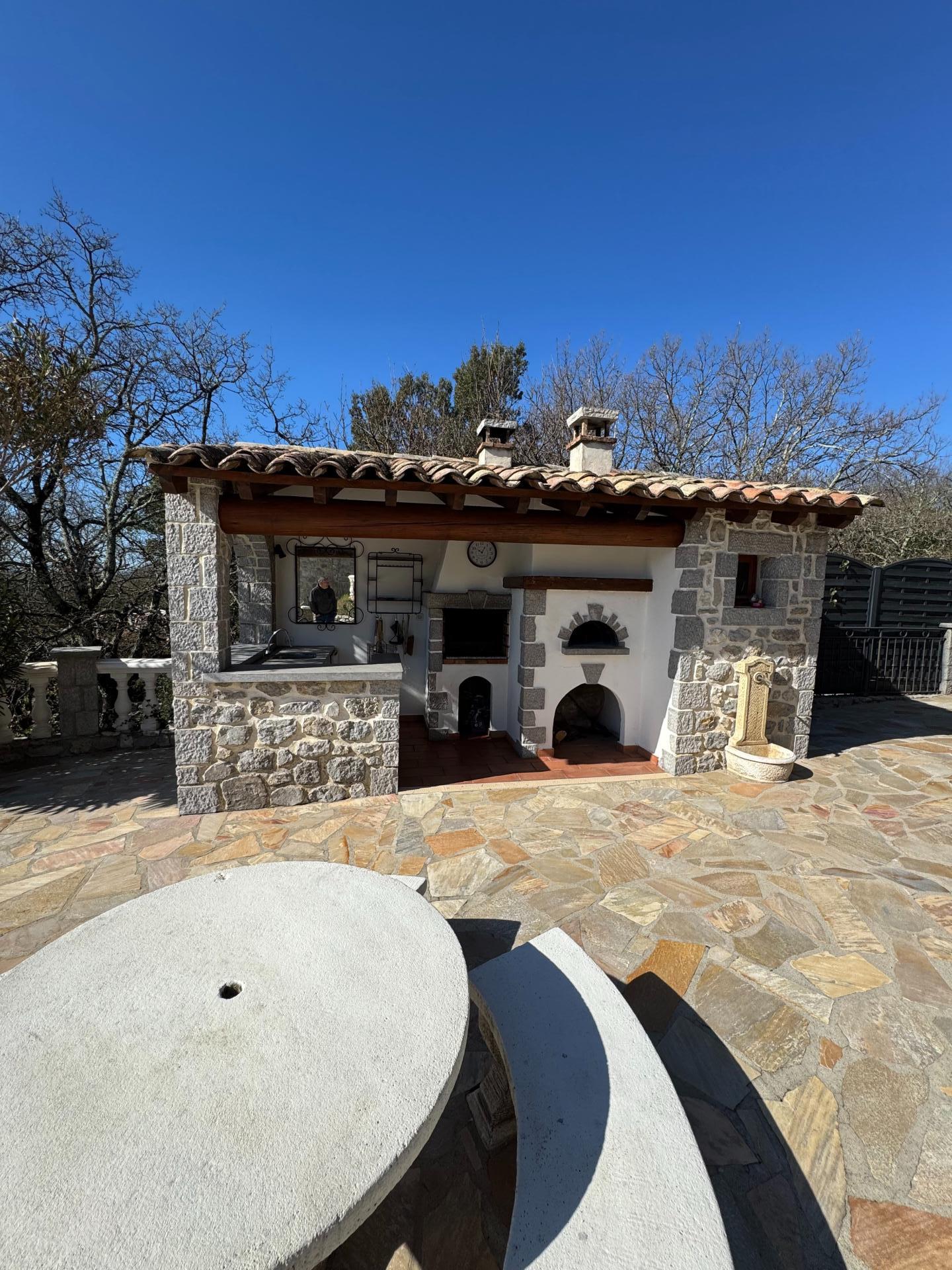 Photo 16 of the listing.